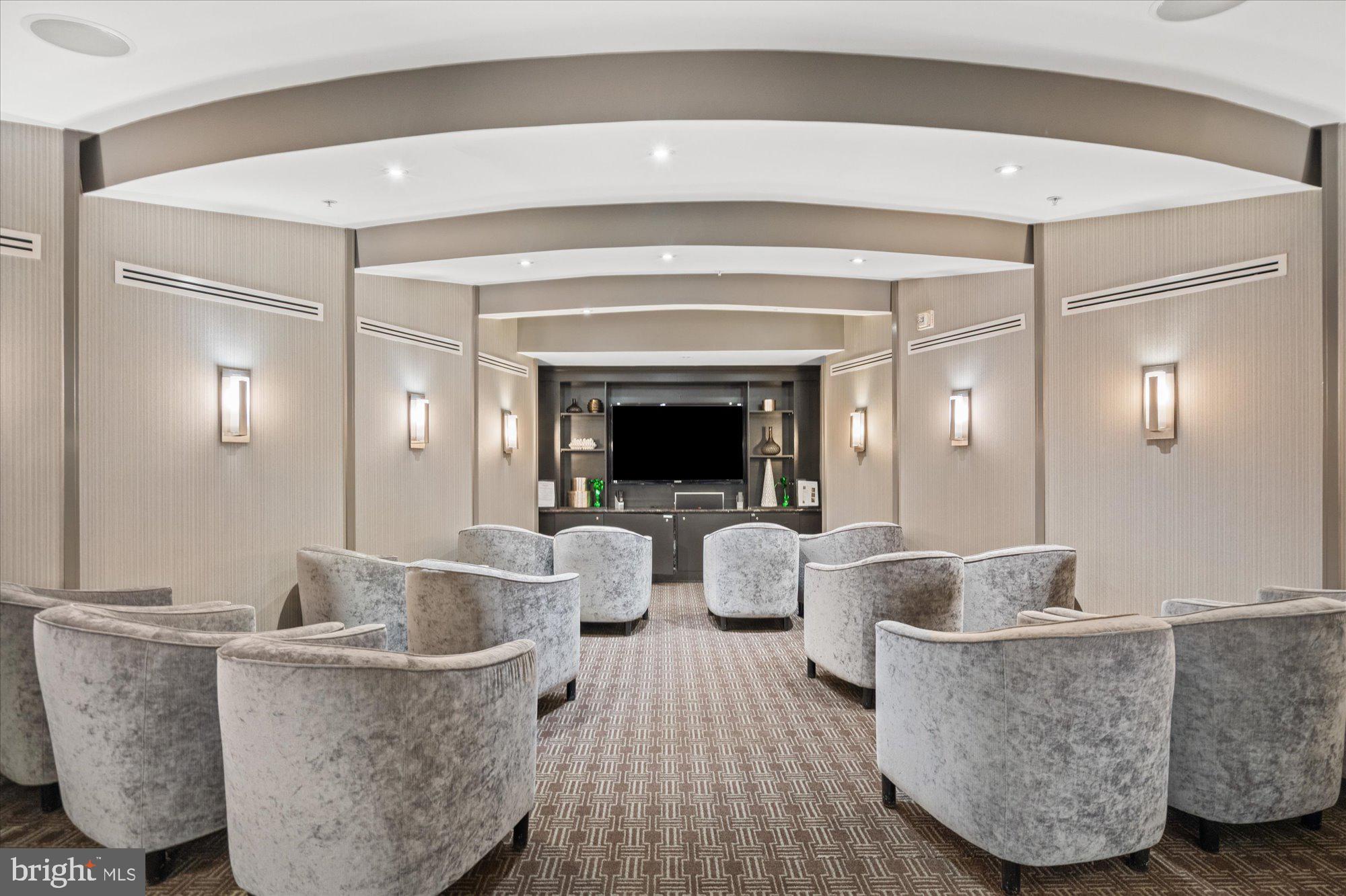 THE HENRY - Residential