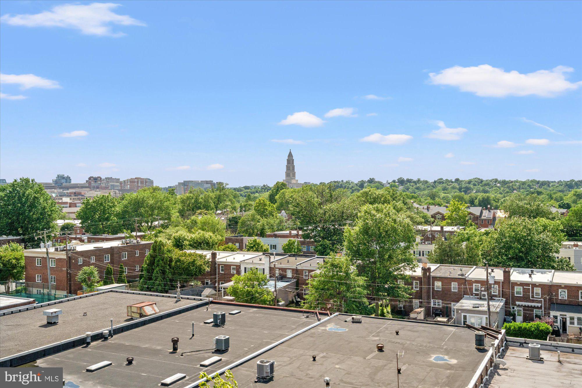 THE HENRY - Residential