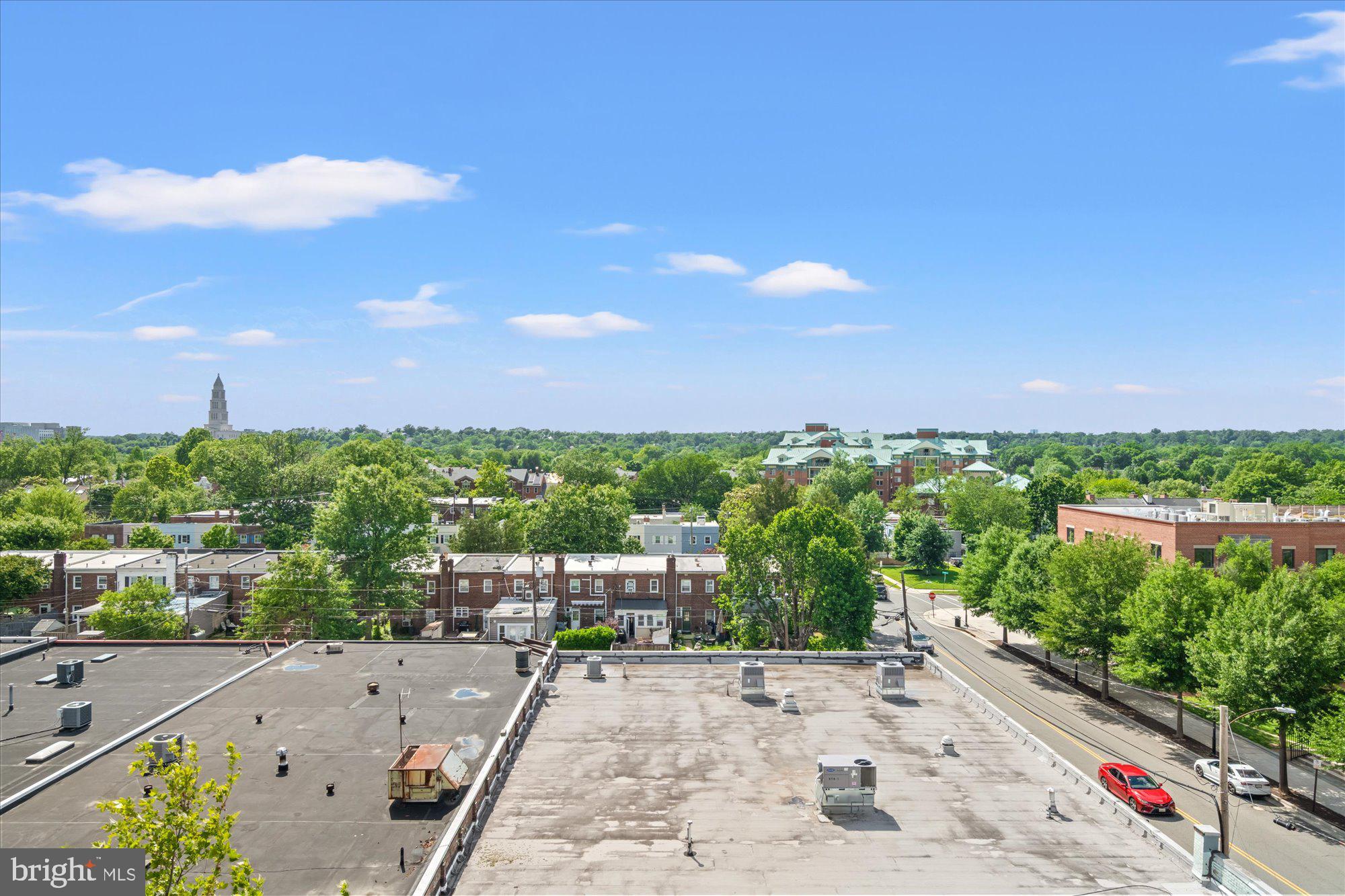 THE HENRY - Residential