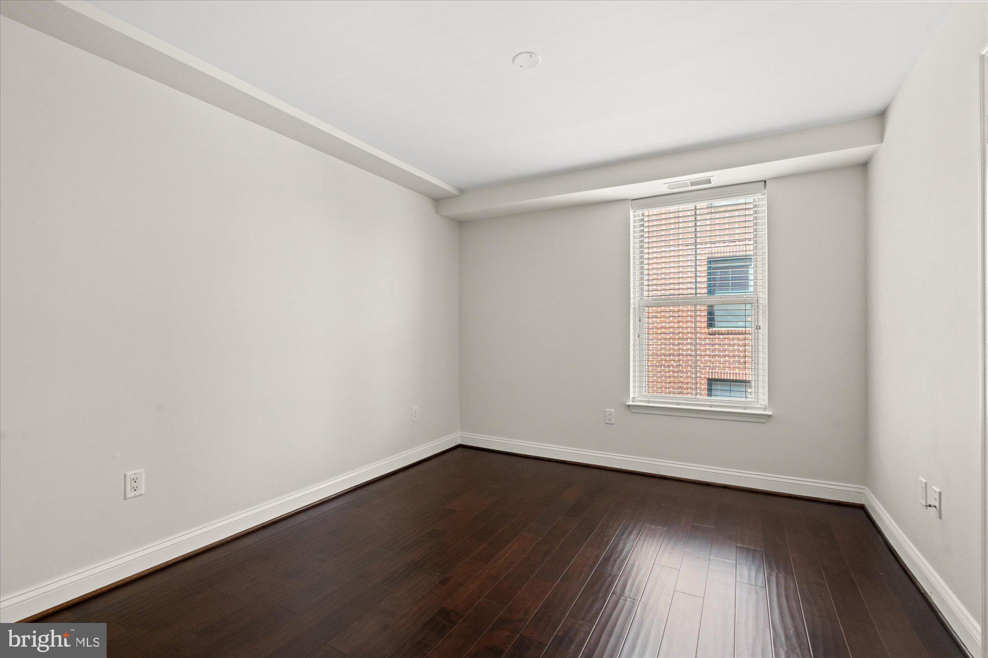 THE HENRY - Residential