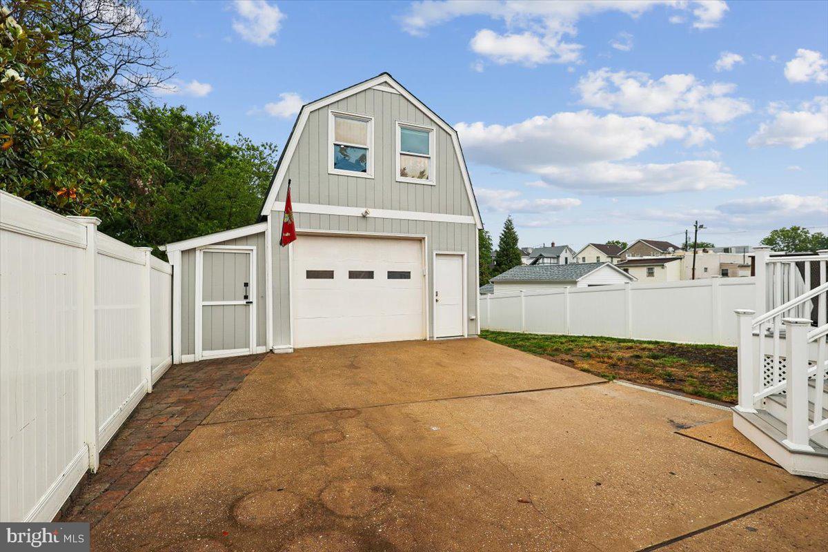 HOMEWOOD - Residential