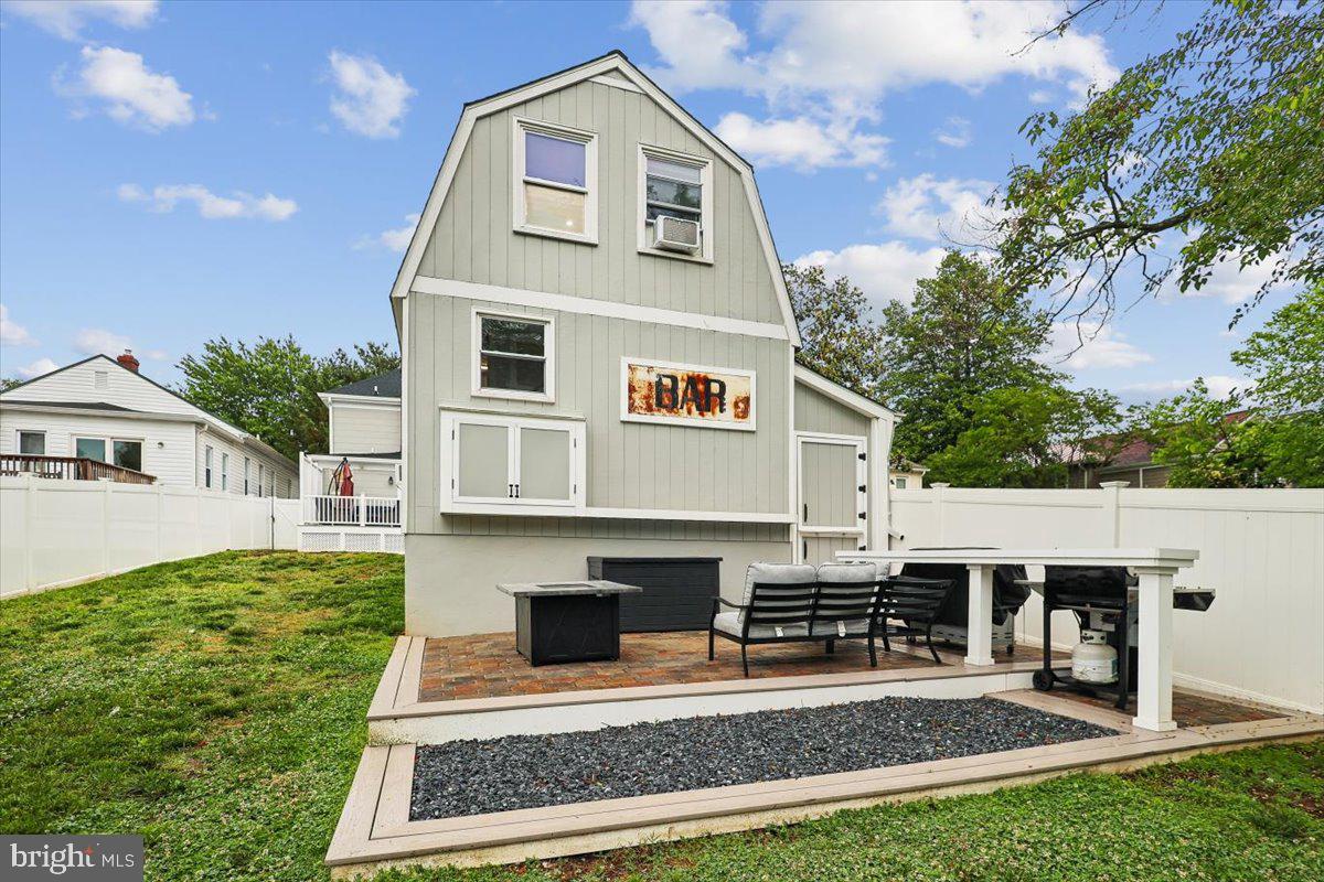 HOMEWOOD - Residential