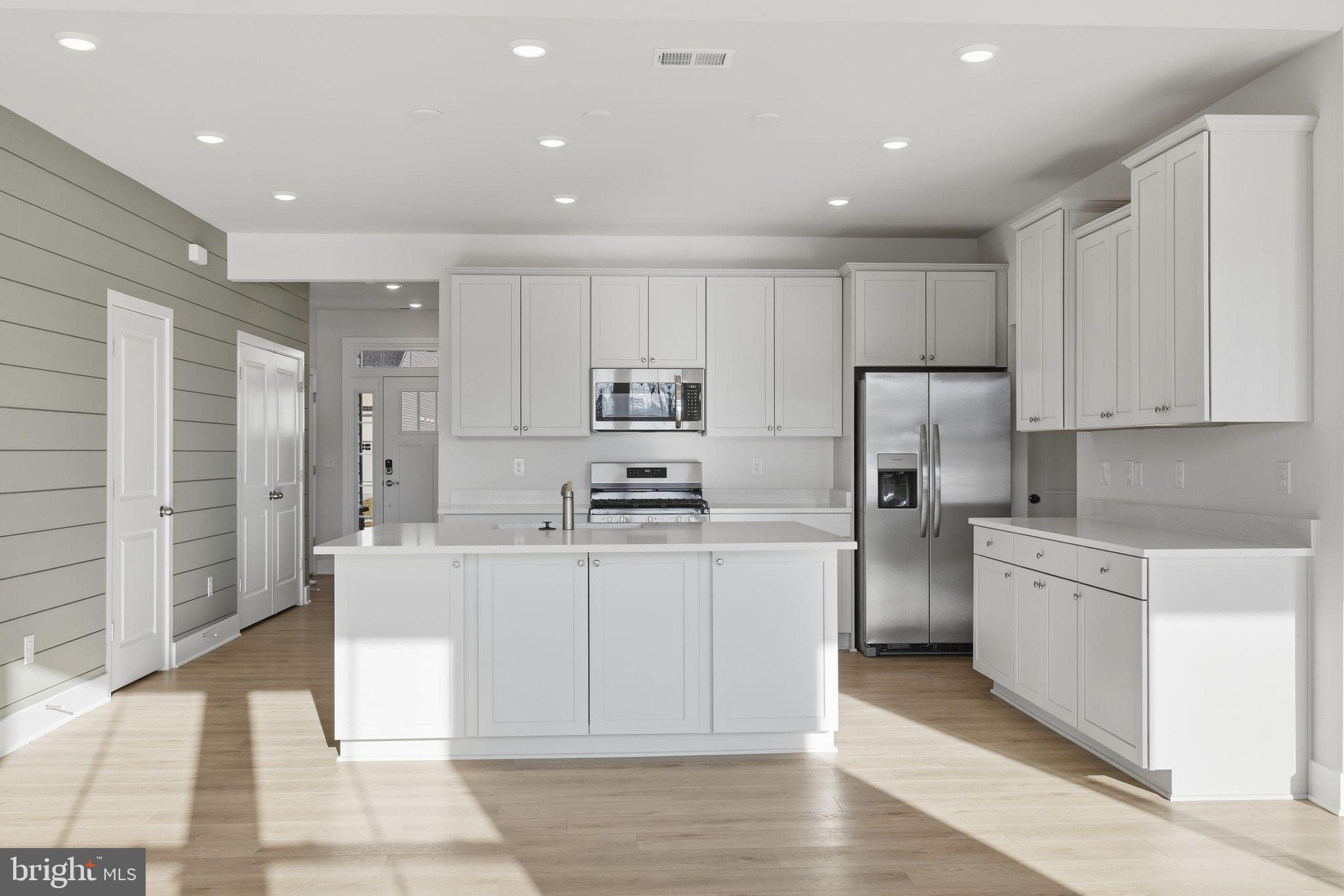 BRIDGEWATER - Residential