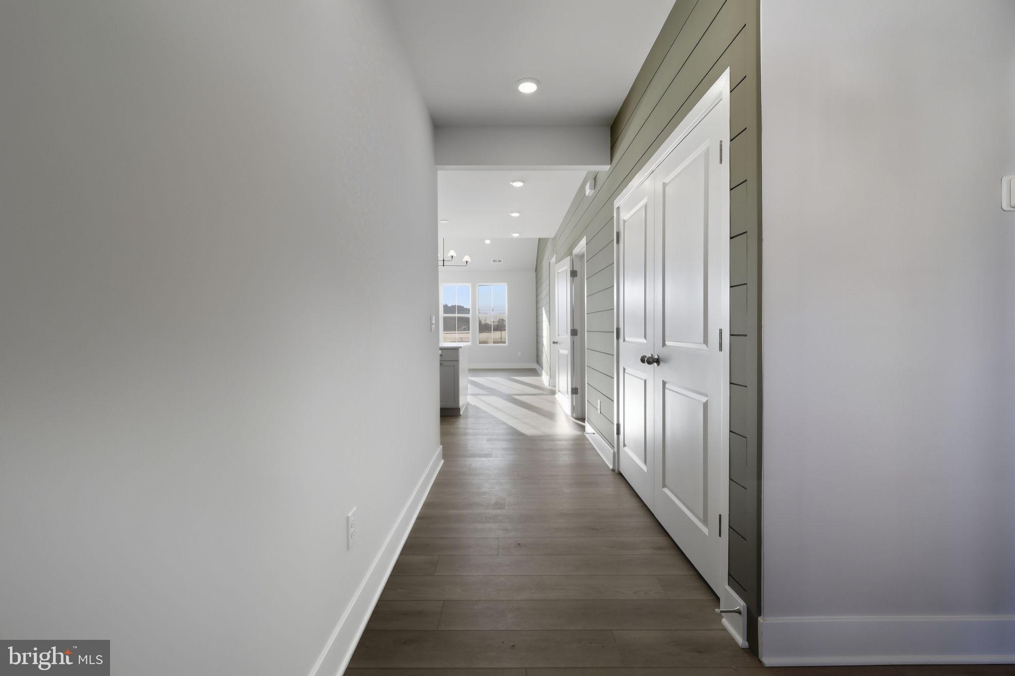 BRIDGEWATER - Residential