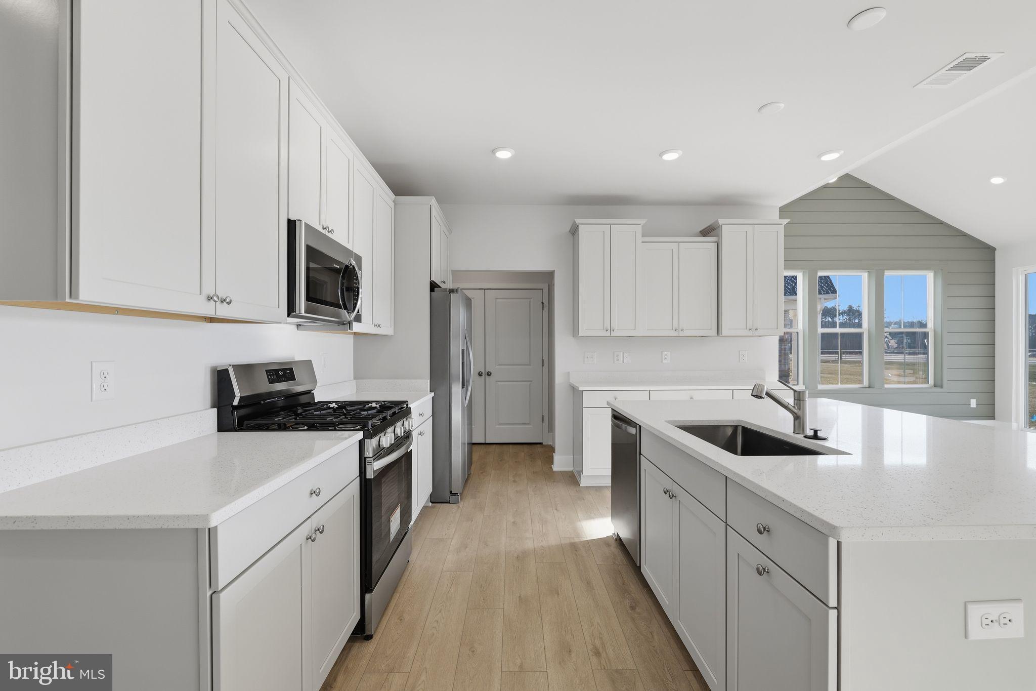 BRIDGEWATER - Residential
