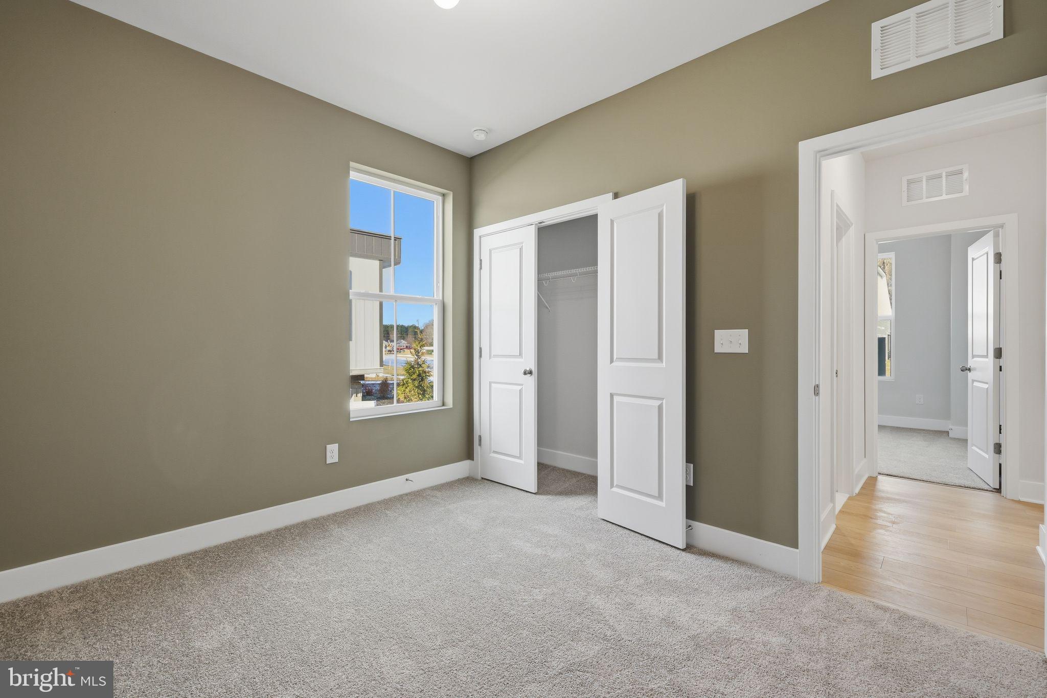 BRIDGEWATER - Residential
