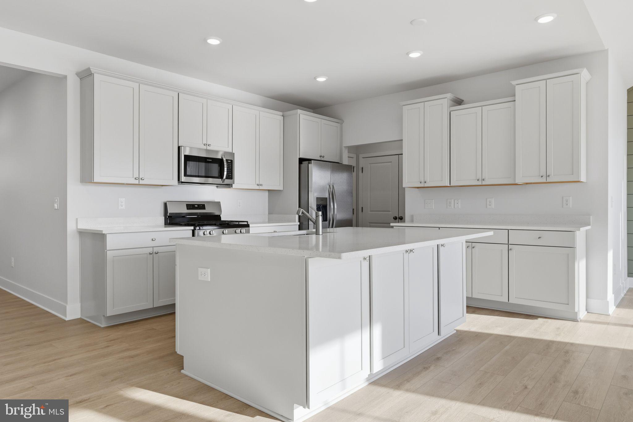 BRIDGEWATER - Residential
