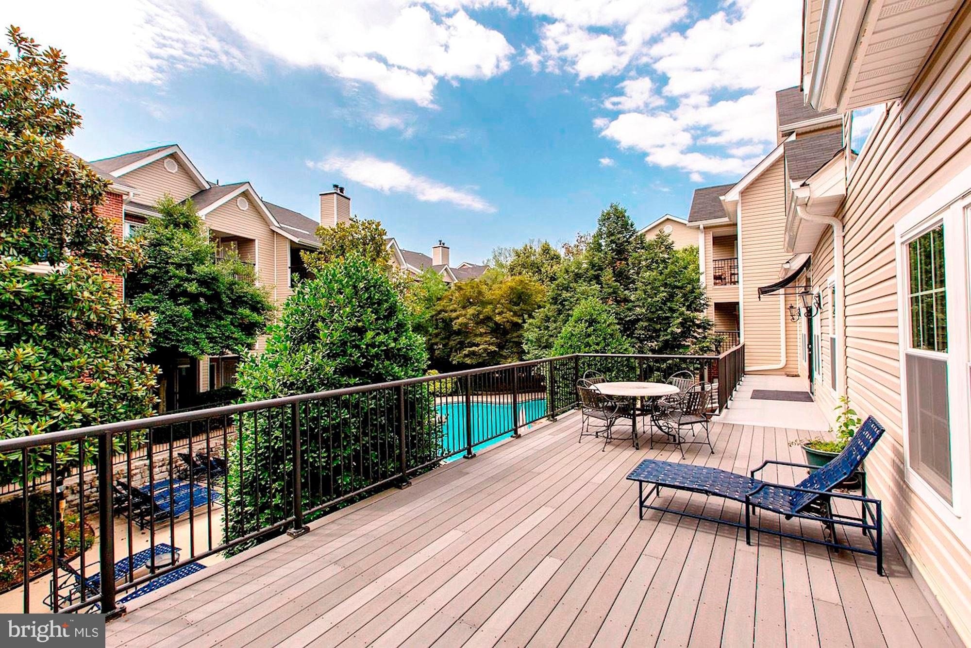 POINTE AT PARK CENTER - Residential