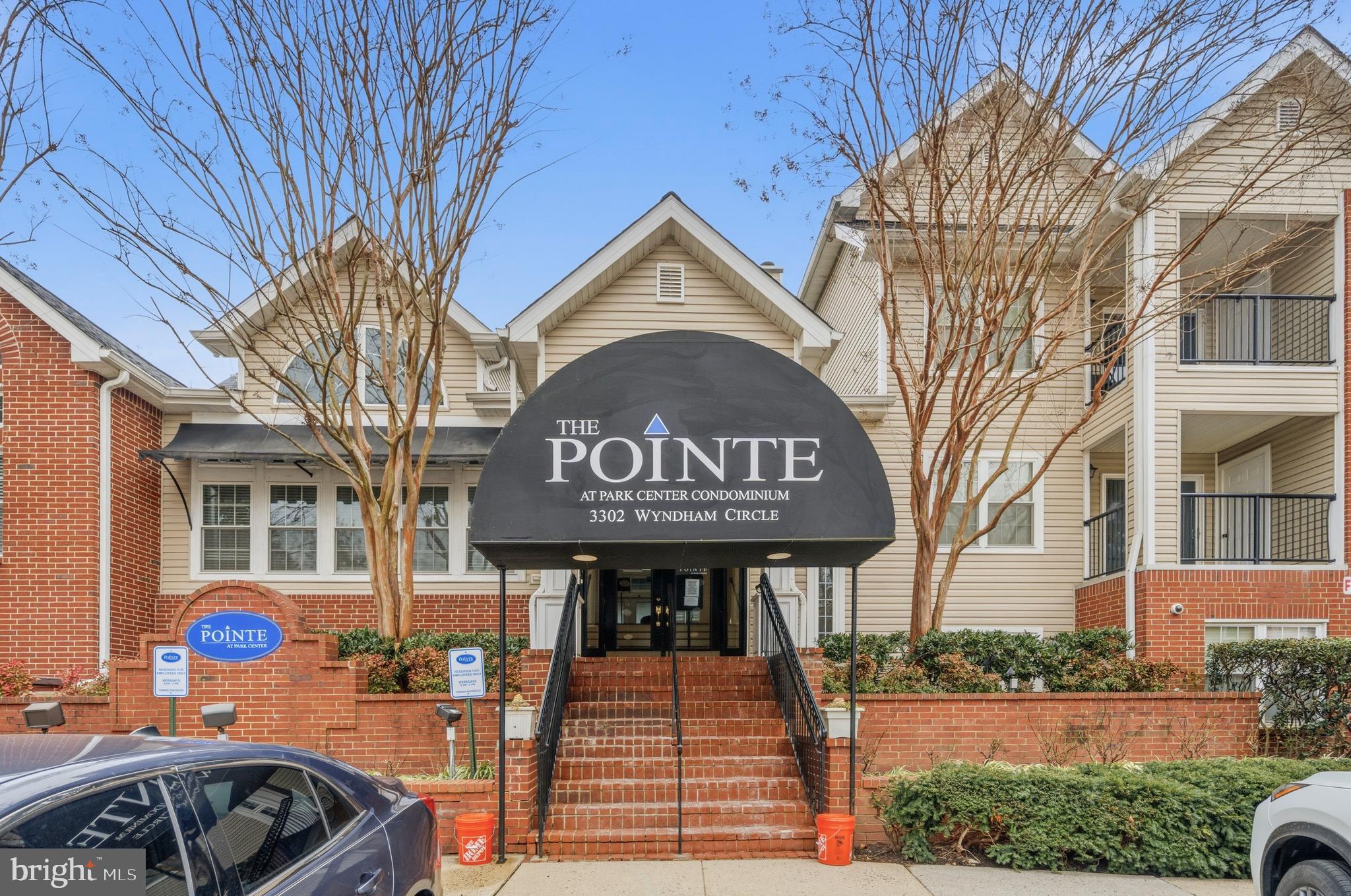POINTE AT PARK CENTER - Residential