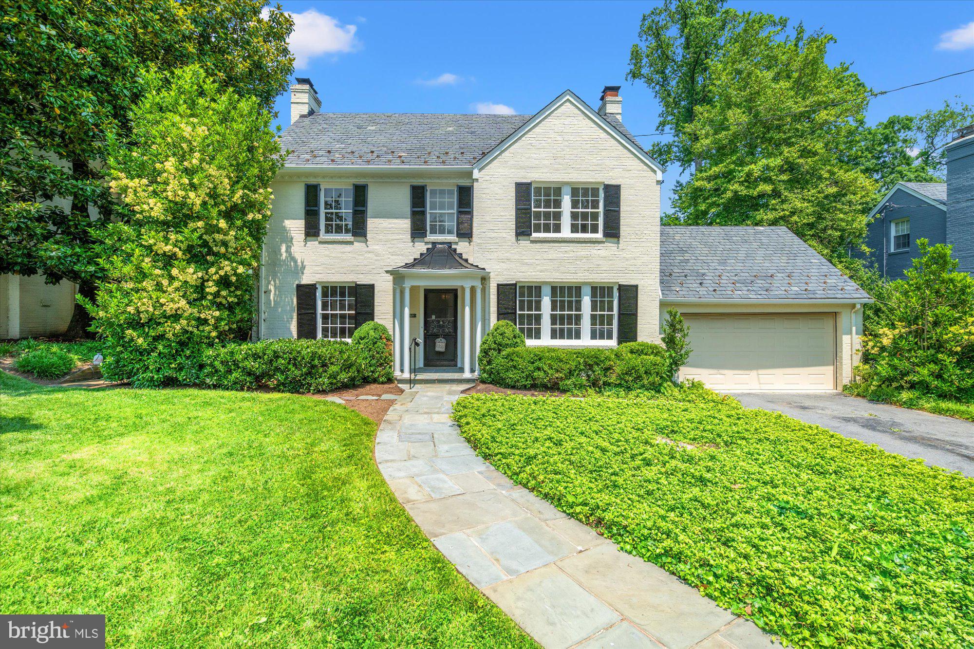 ROLLINGWOOD - Residential