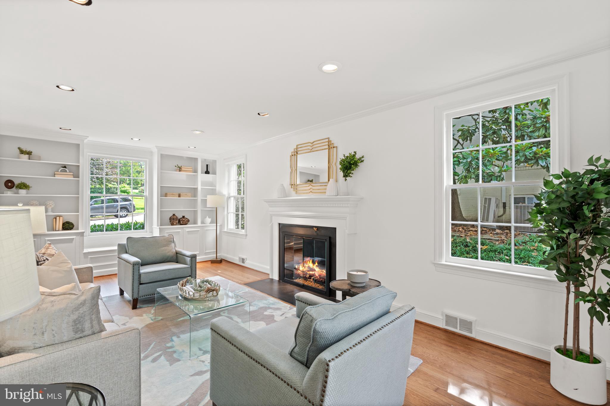 ROLLINGWOOD - Residential