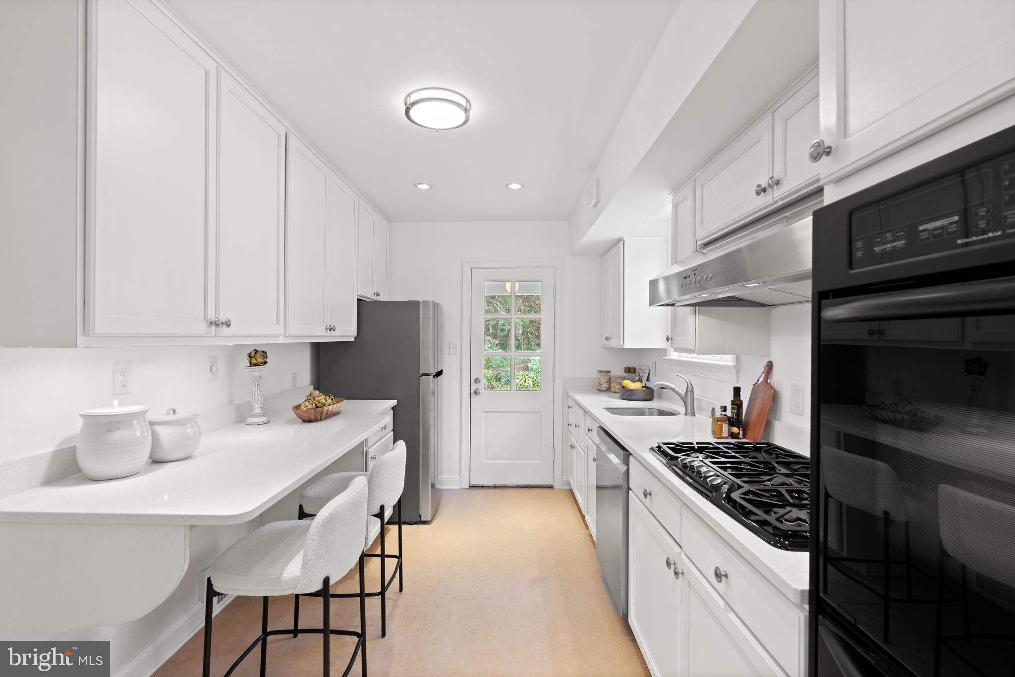 ROLLINGWOOD - Residential