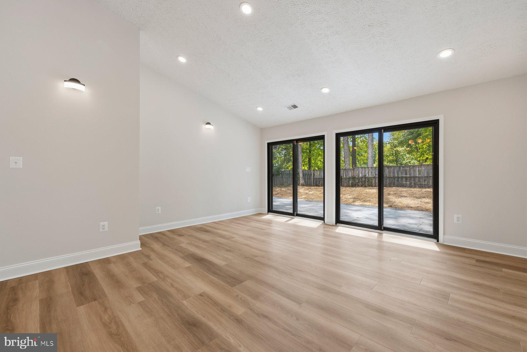 BONNIE BRAE - Residential