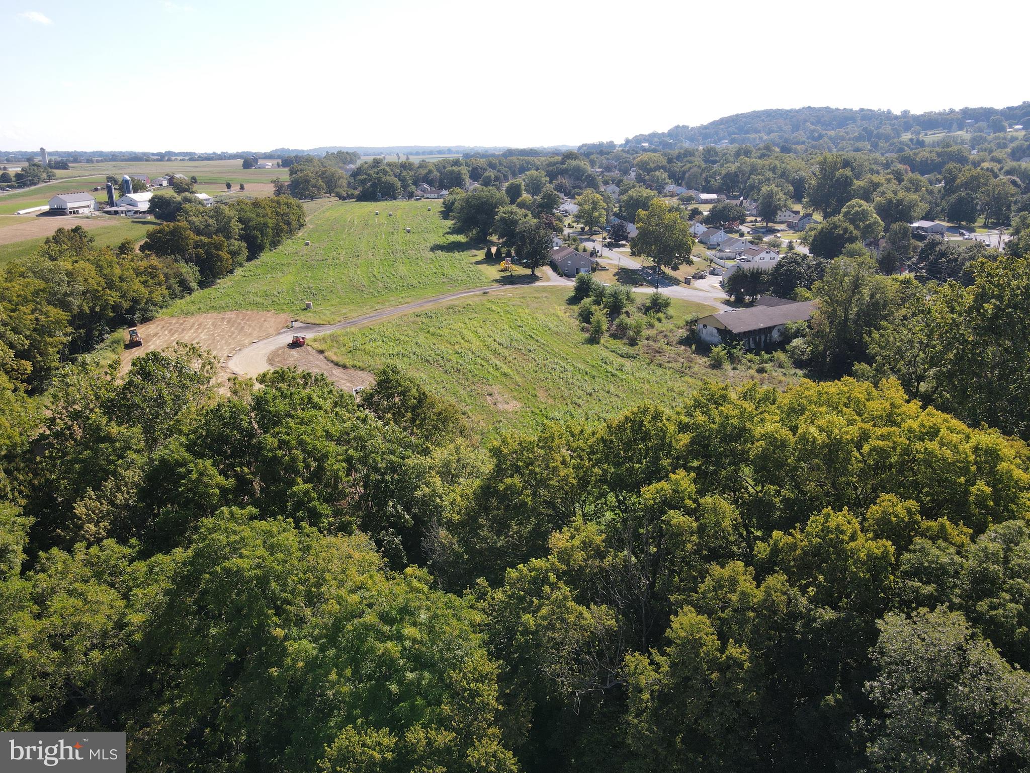 WEST HEMPFIELD - Land