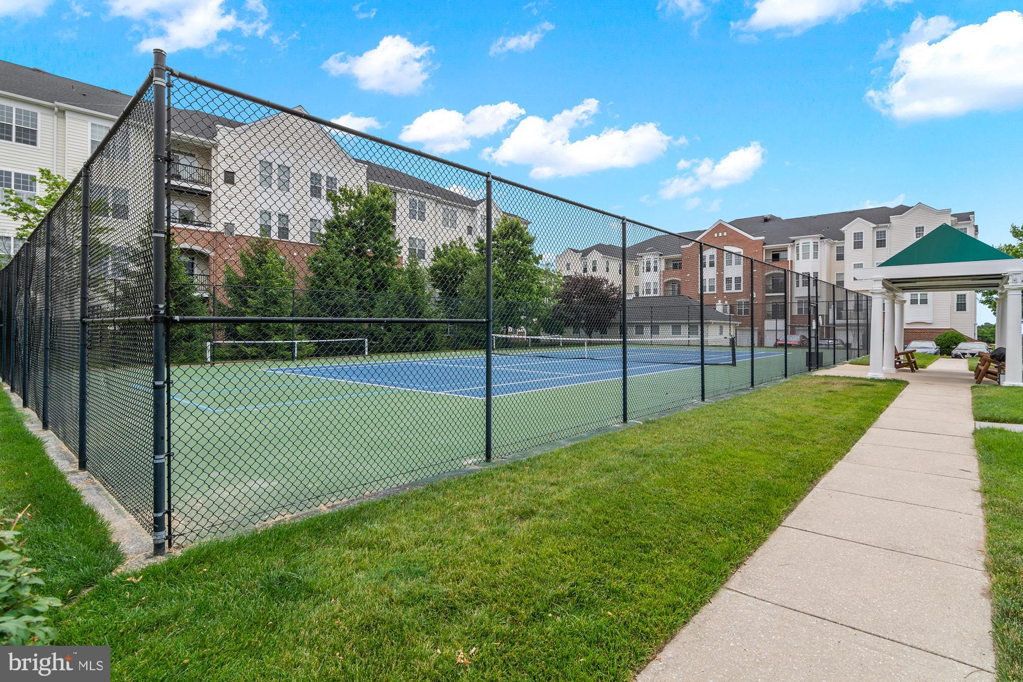 MAPLECREST - Residential