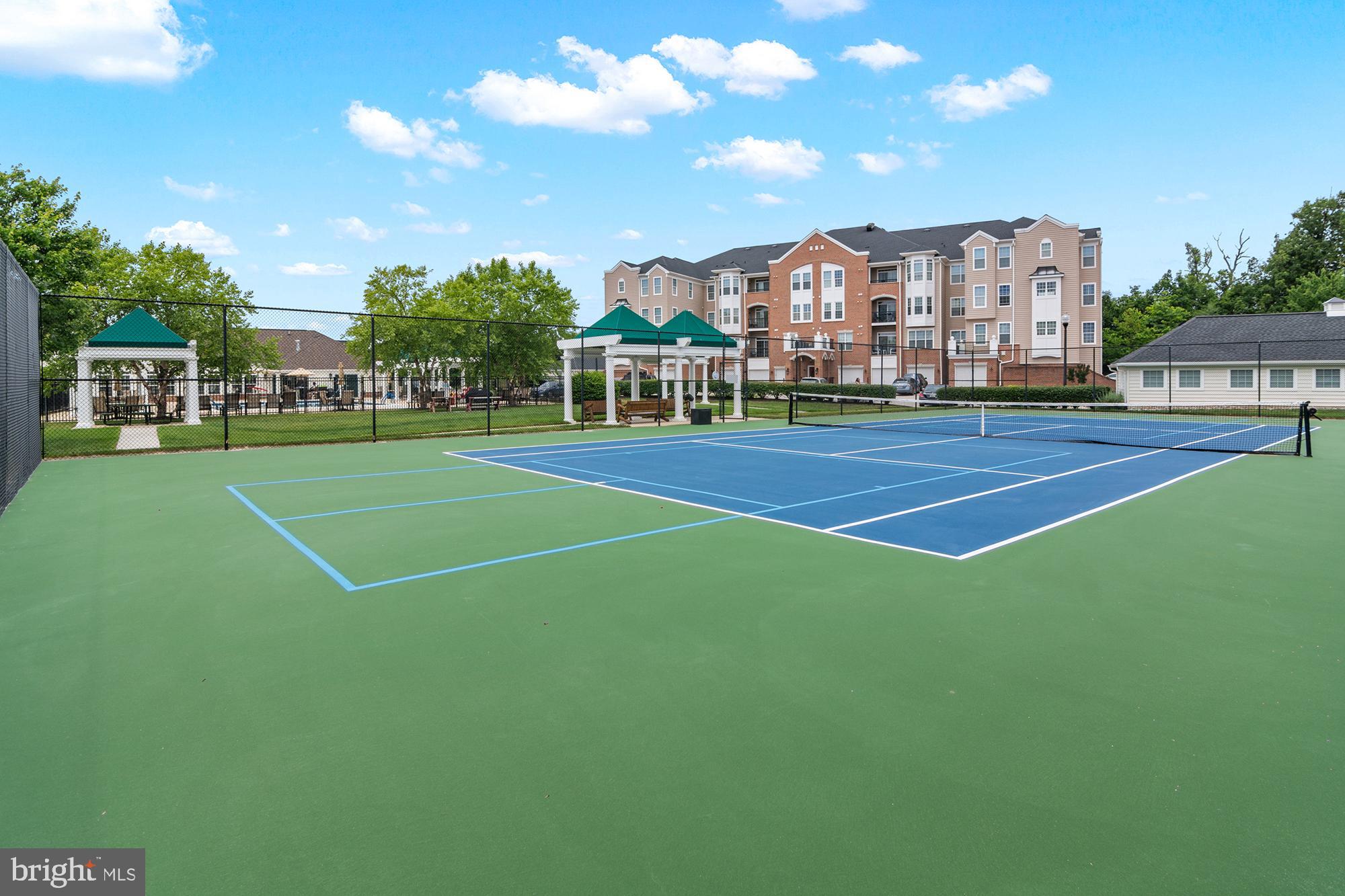 MAPLECREST - Residential