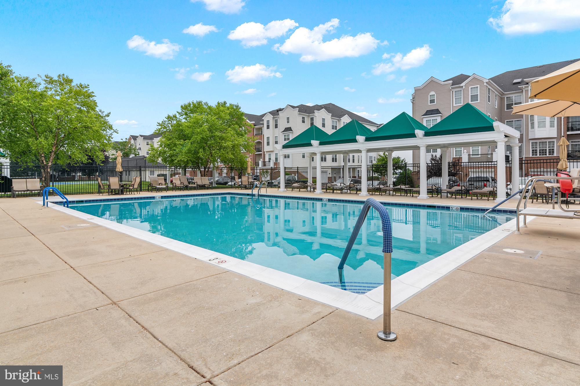 MAPLECREST - Residential