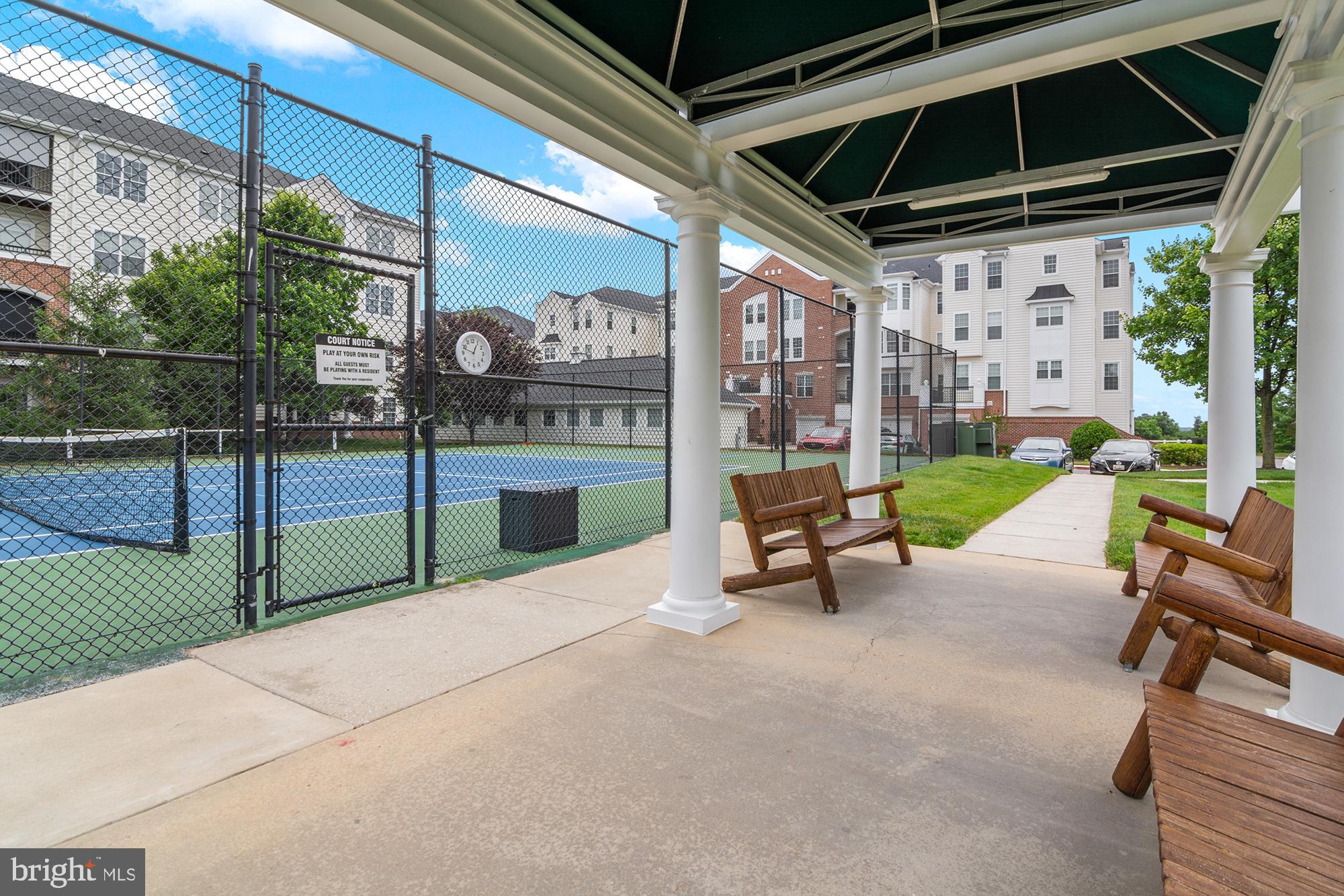 MAPLECREST - Residential