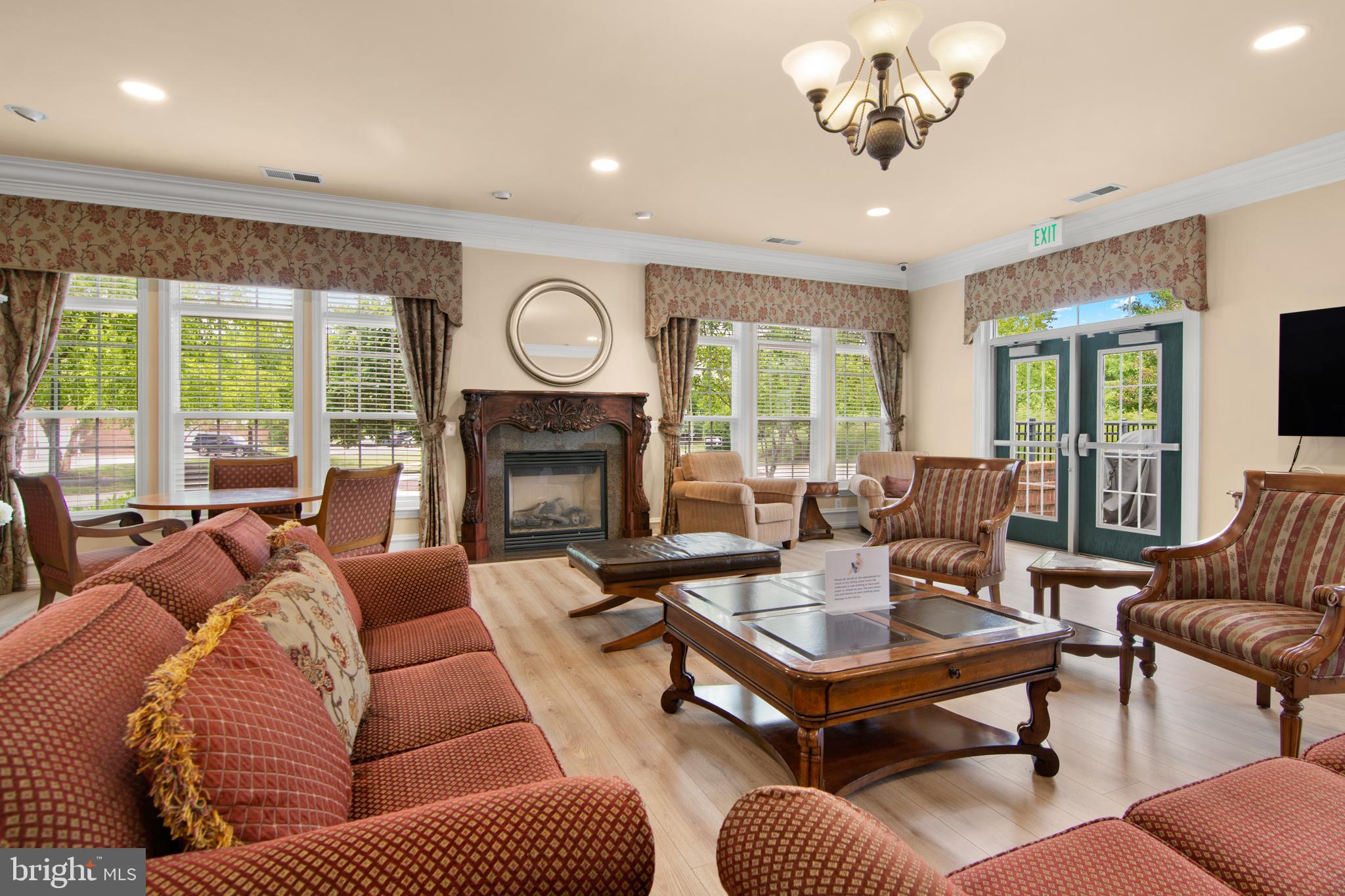 MAPLECREST - Residential