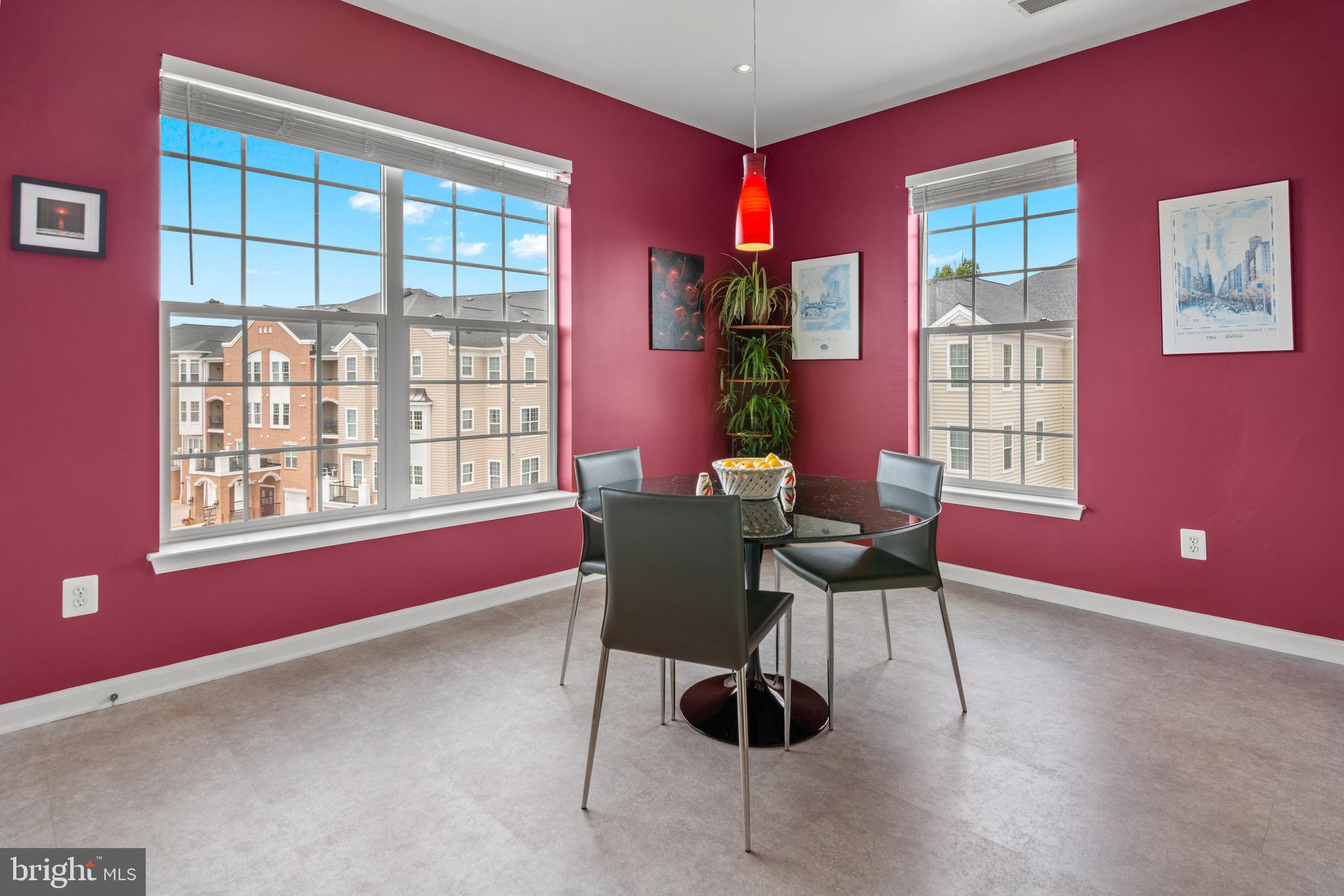 MAPLECREST - Residential