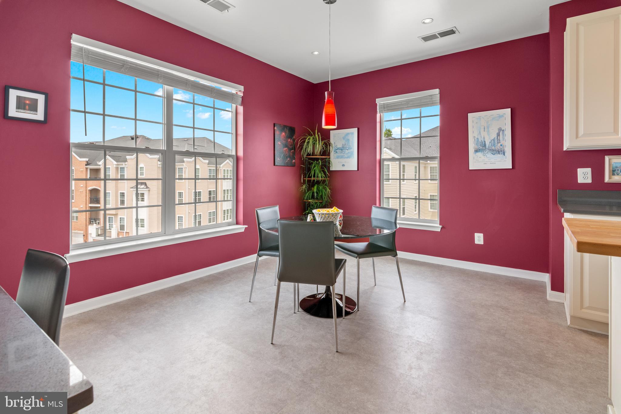 MAPLECREST - Residential