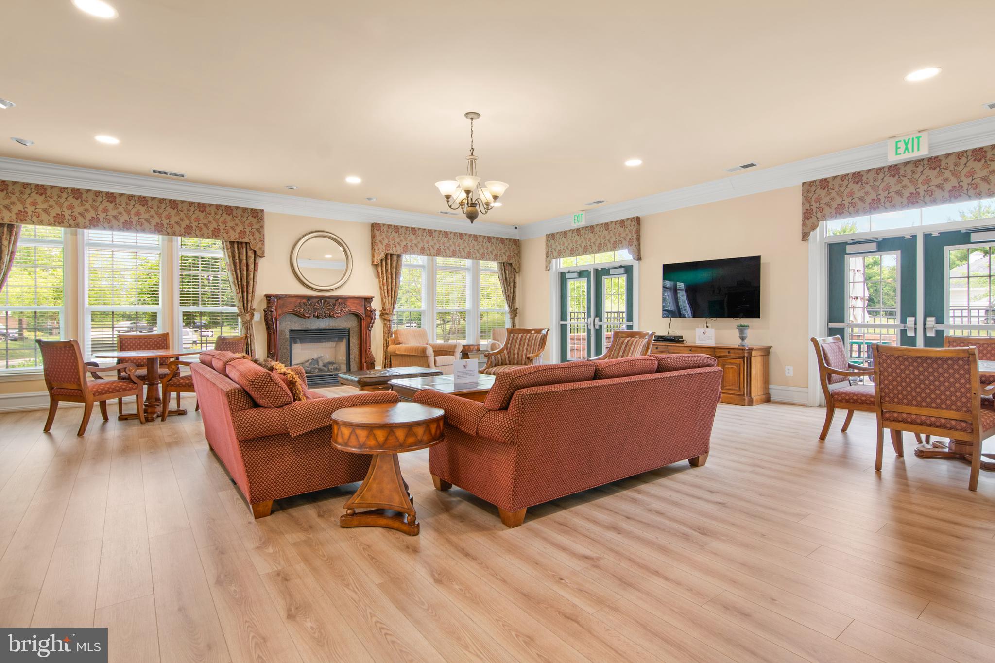 MAPLECREST - Residential