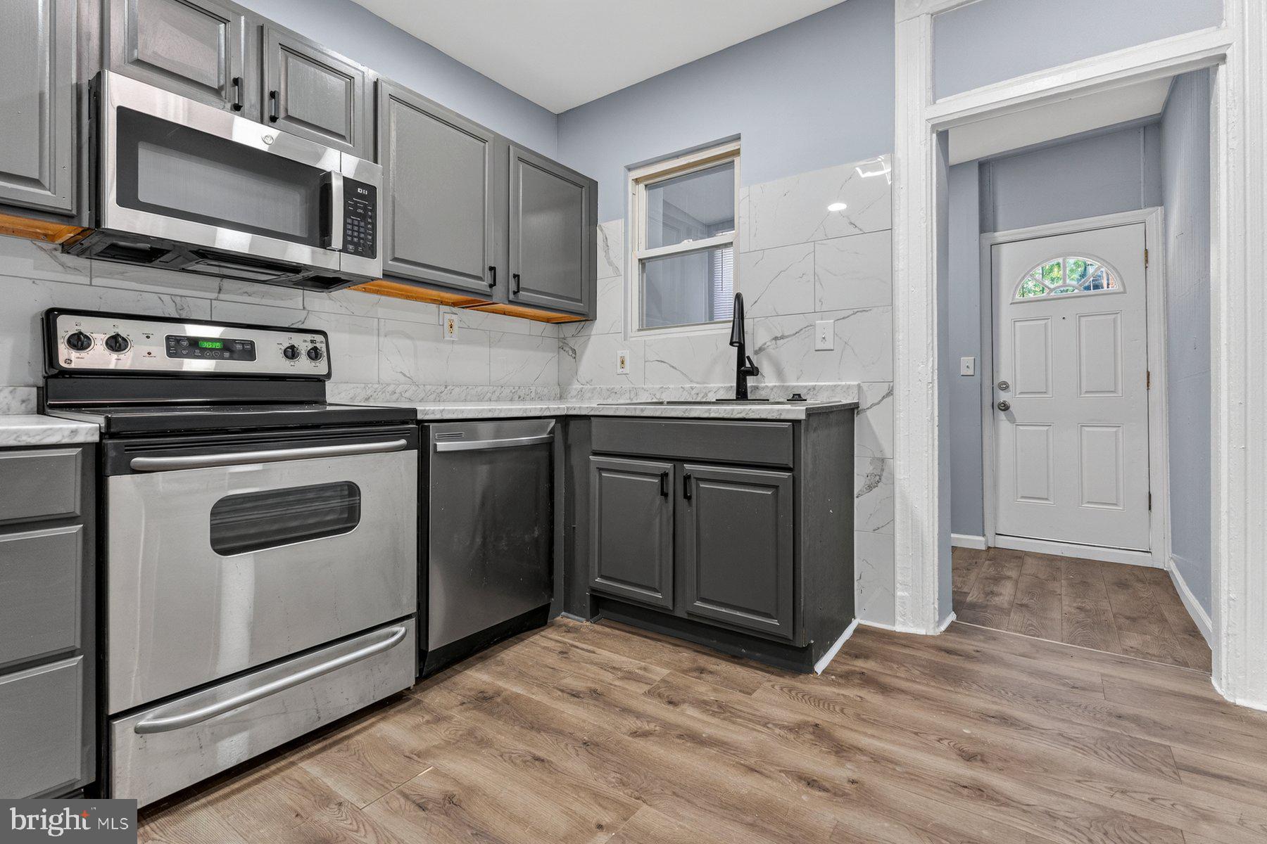 LEXINGTON - Residential