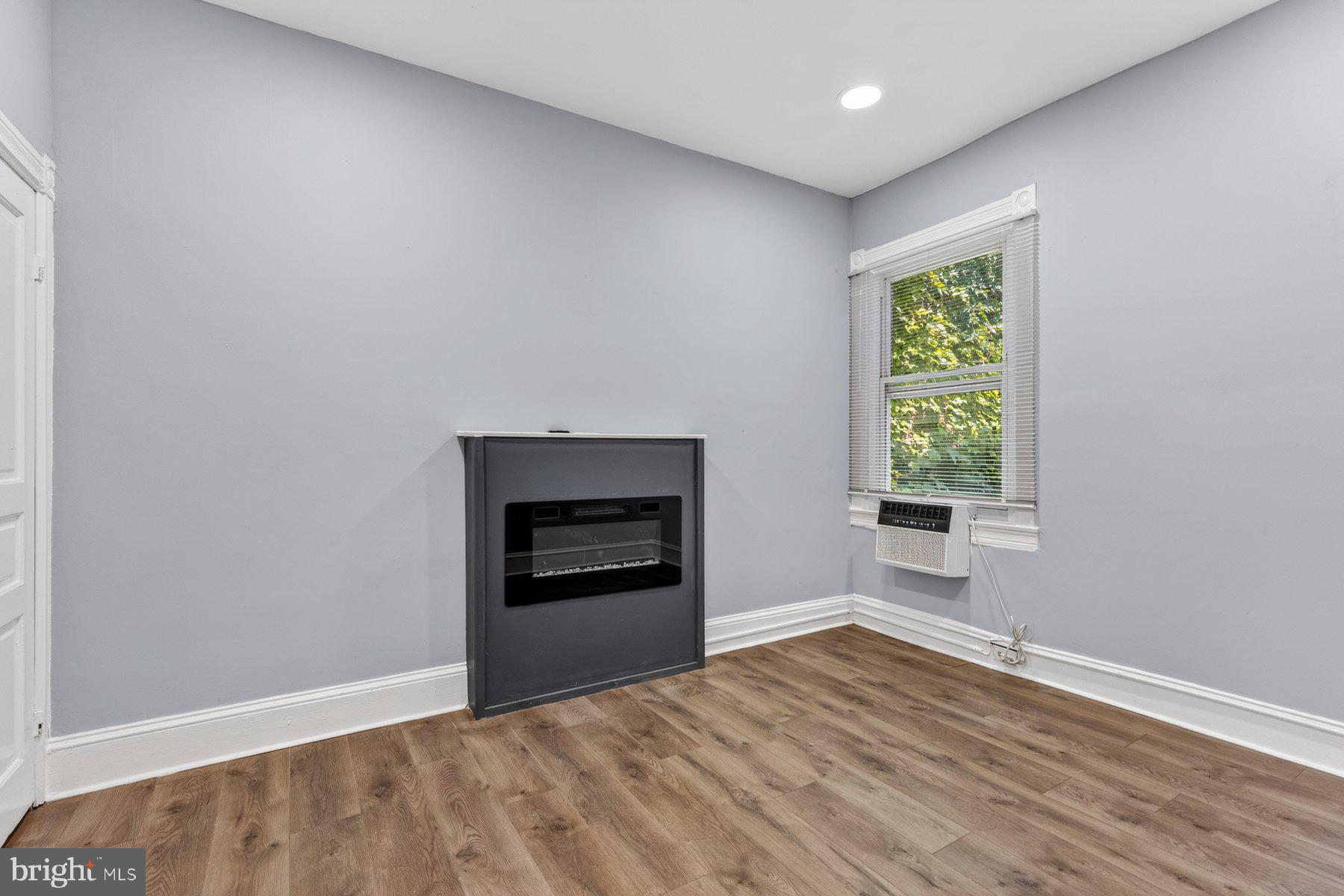 LEXINGTON - Residential