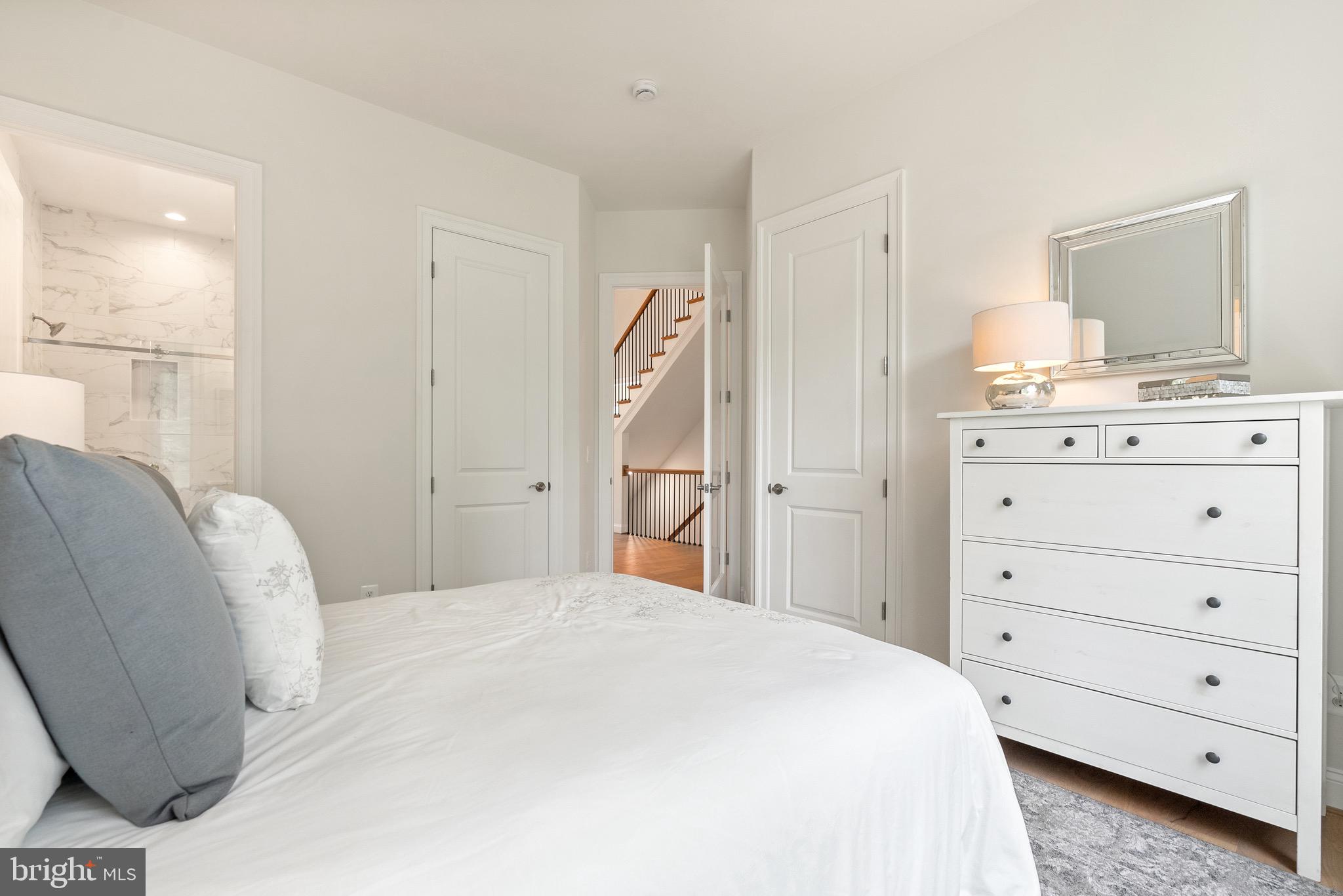 OVERLOOK ACRES - Residential