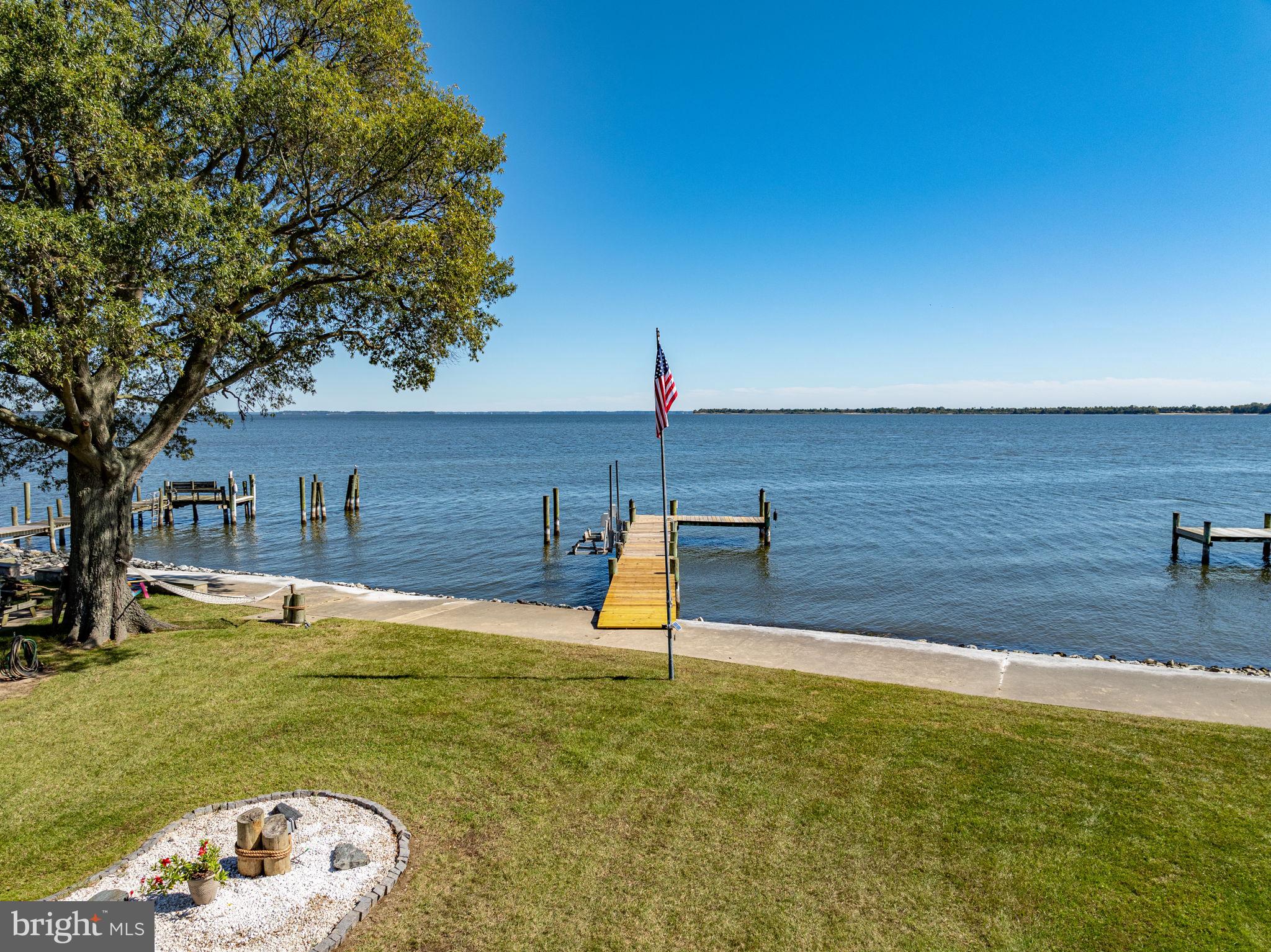 BARRISON POINT - Residential