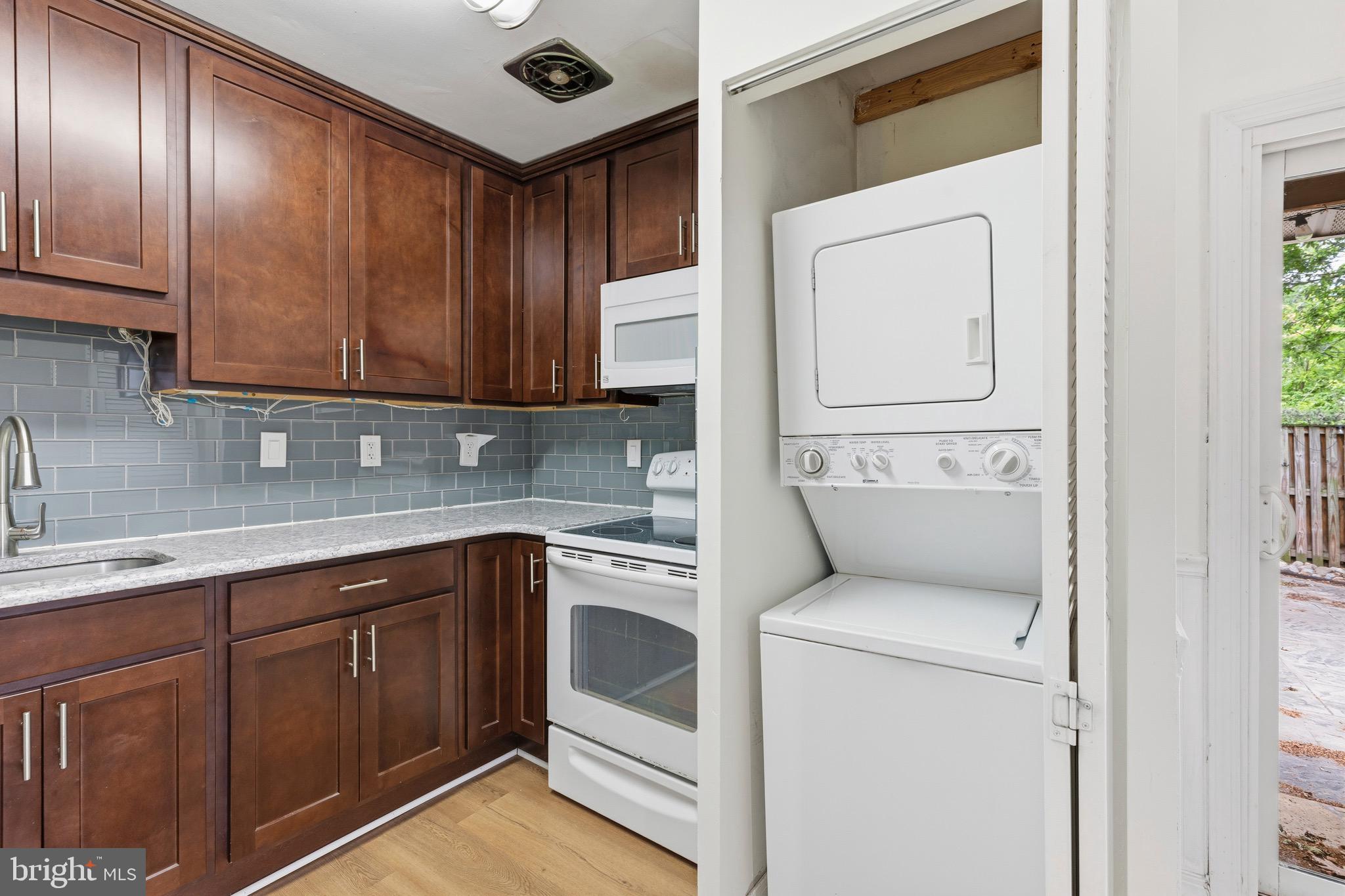 FAIRWINDS ON SEVERN - Residential