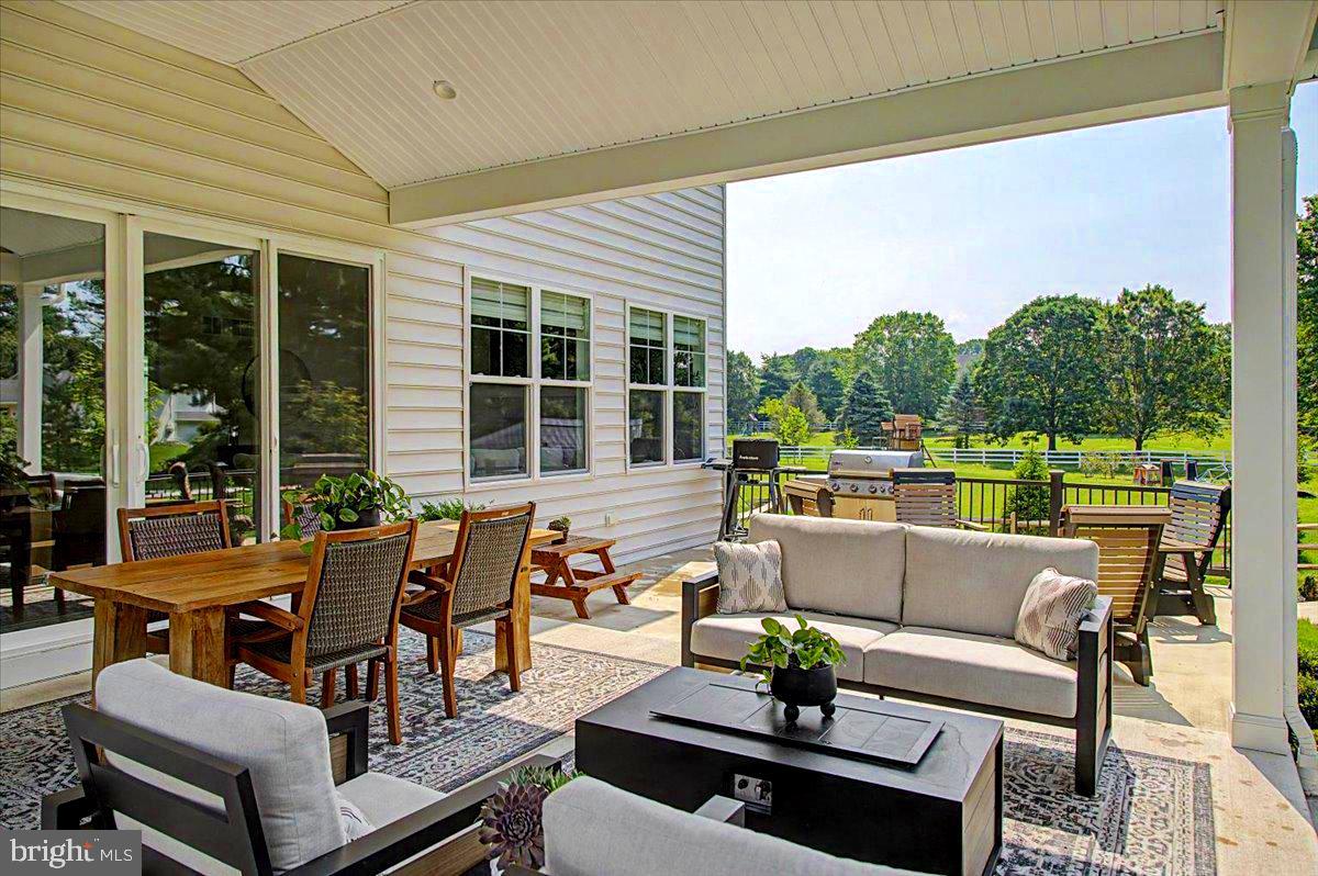 MEADOW CREEK - Residential
