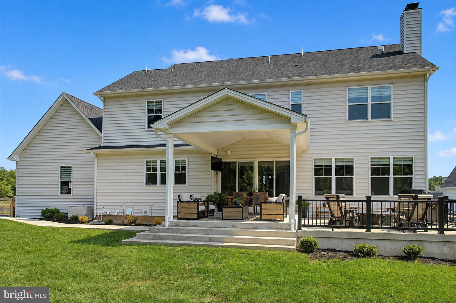 MEADOW CREEK - Residential
