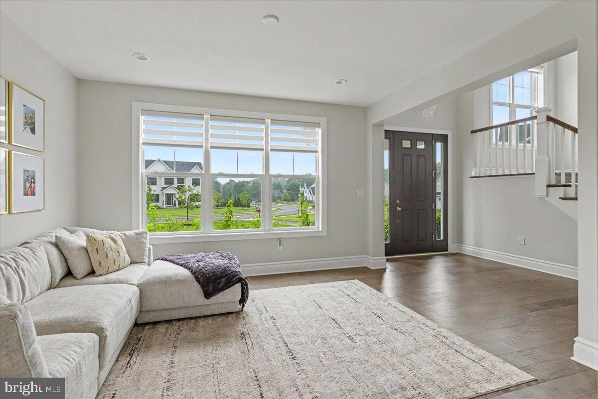 MEADOW CREEK - Residential