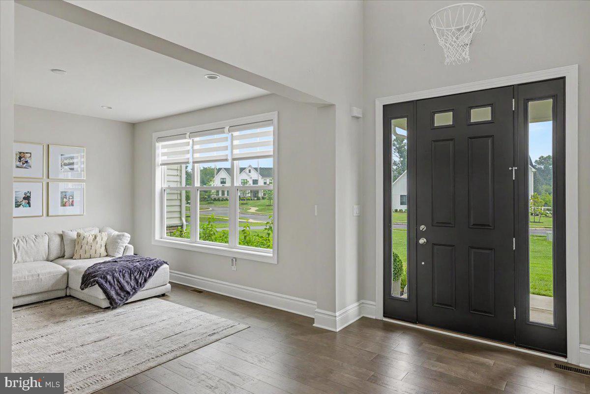MEADOW CREEK - Residential