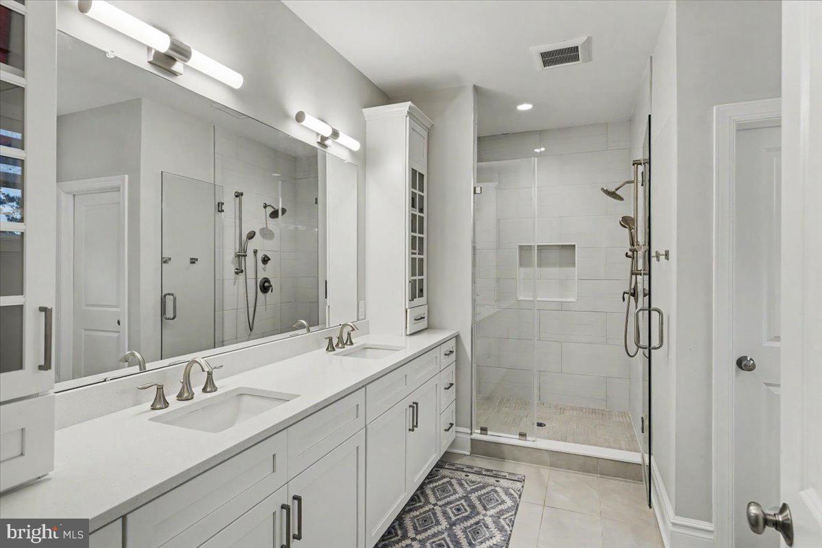 MEADOW CREEK - Residential