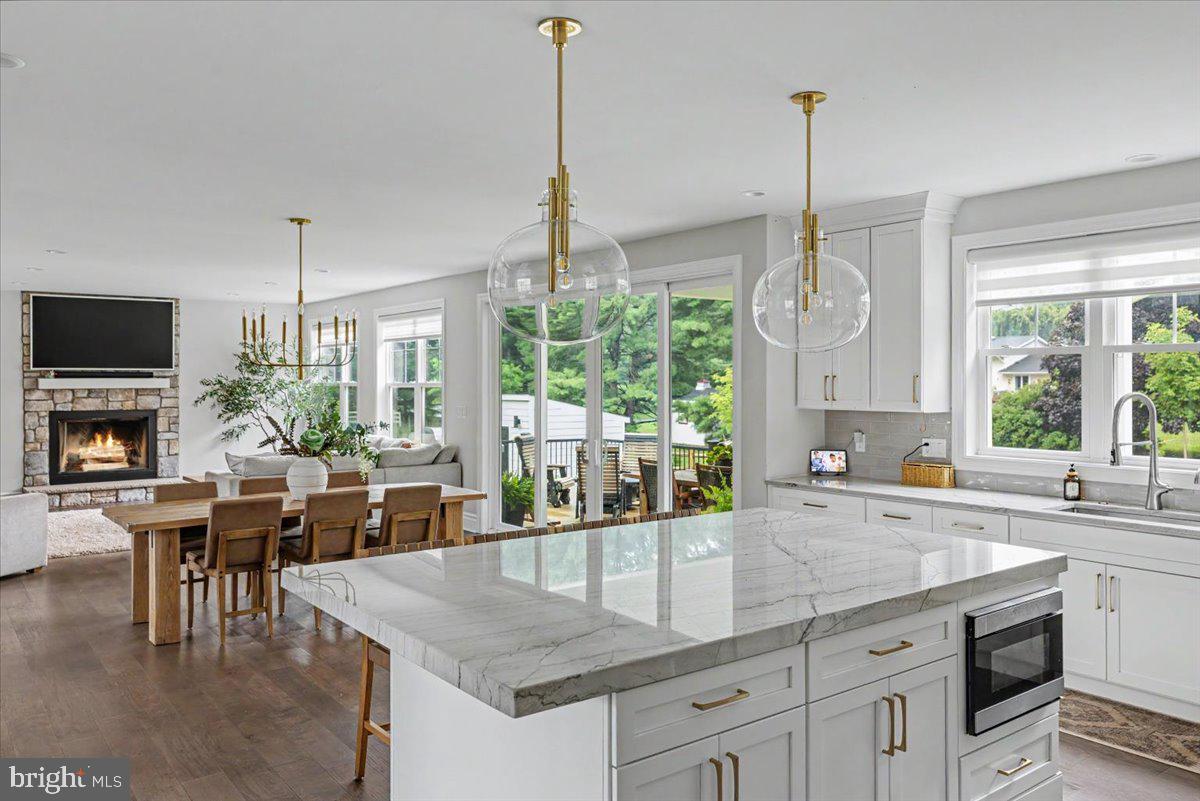 MEADOW CREEK - Residential
