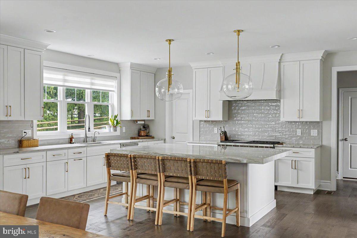 MEADOW CREEK - Residential