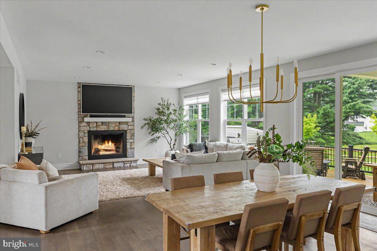 MEADOW CREEK - Residential
