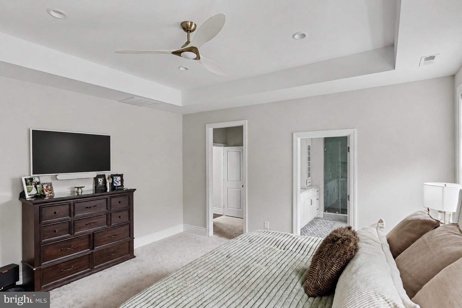 MEADOW CREEK - Residential