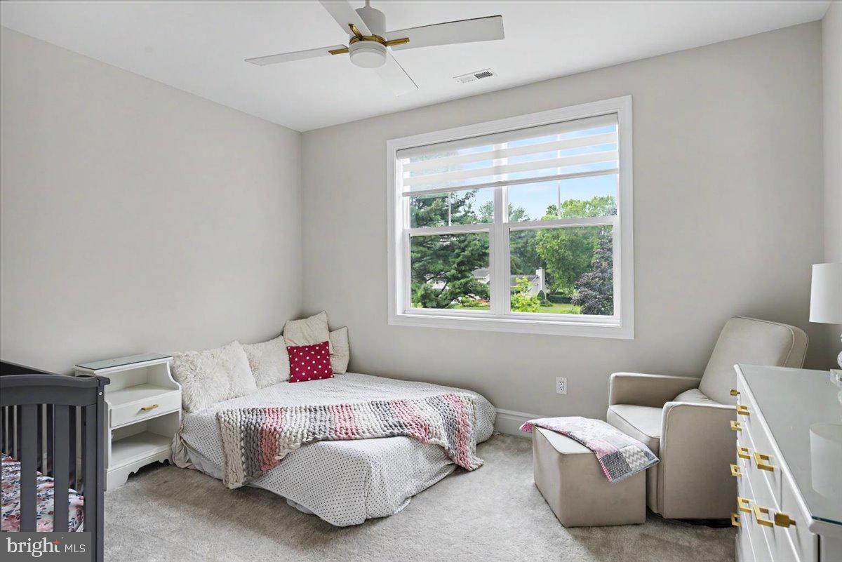 MEADOW CREEK - Residential