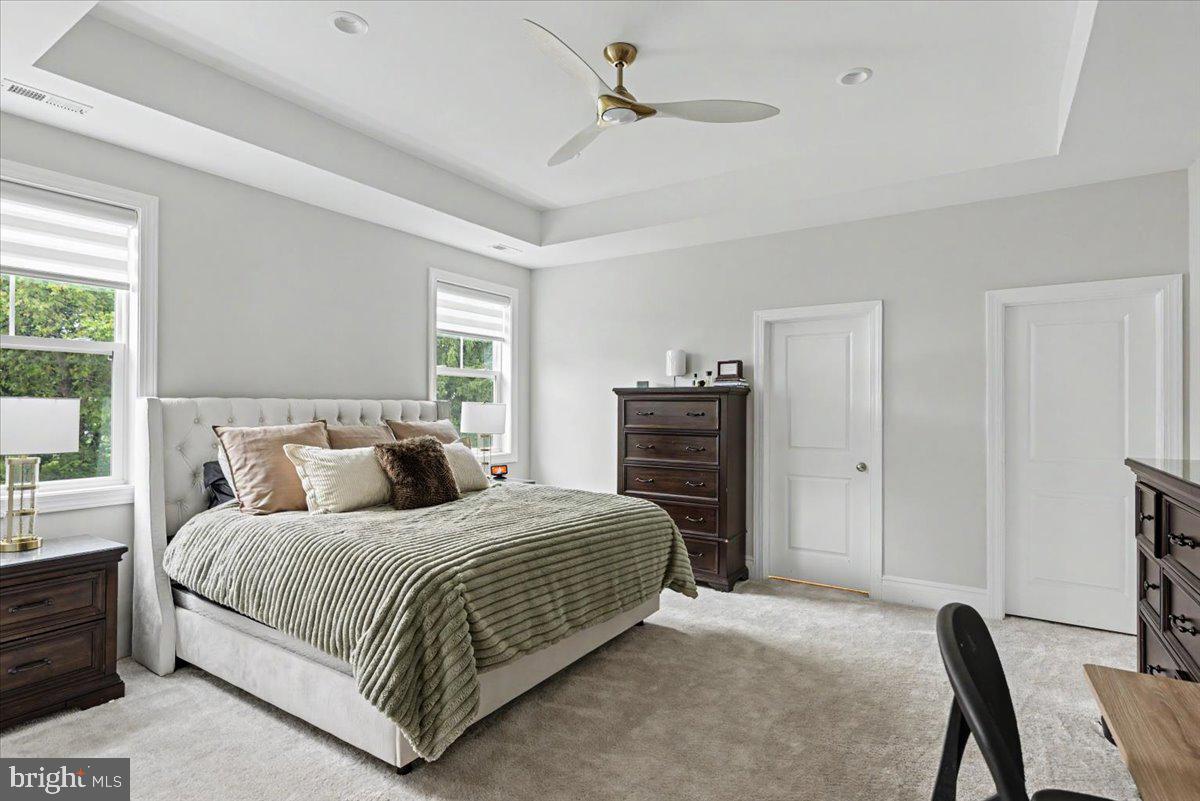 MEADOW CREEK - Residential