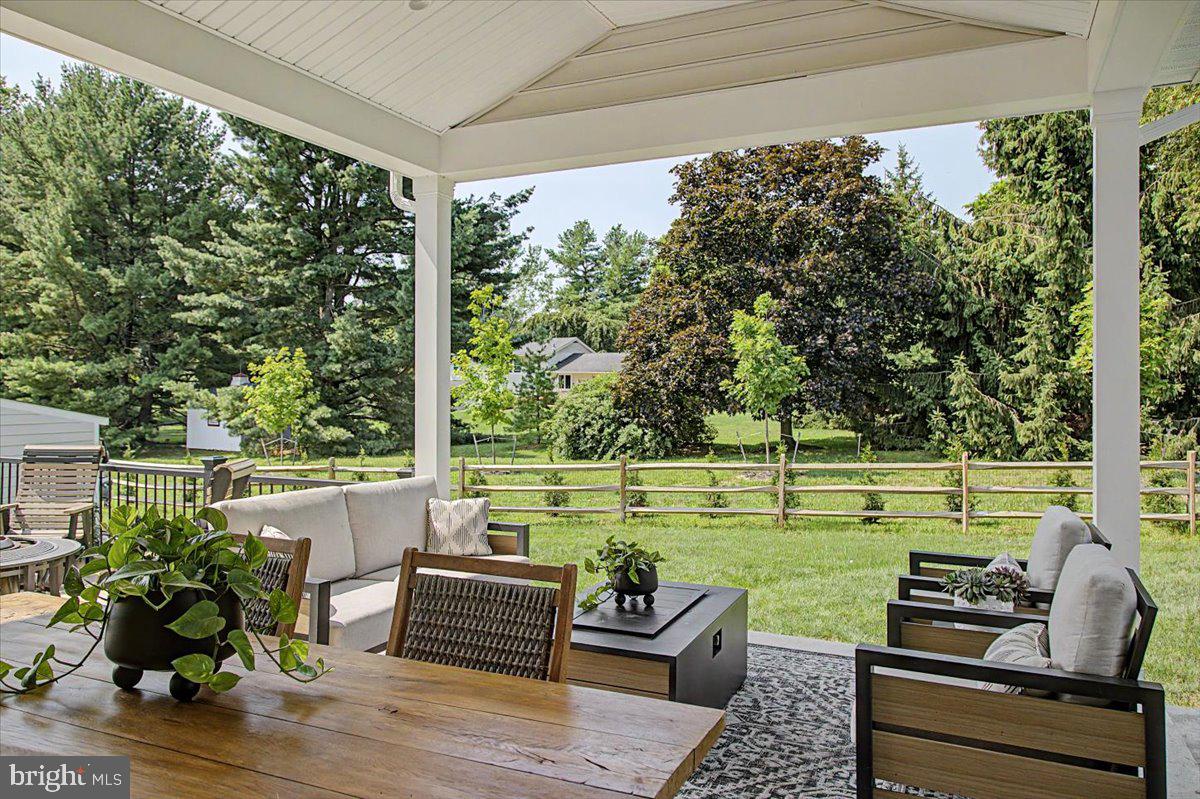 MEADOW CREEK - Residential