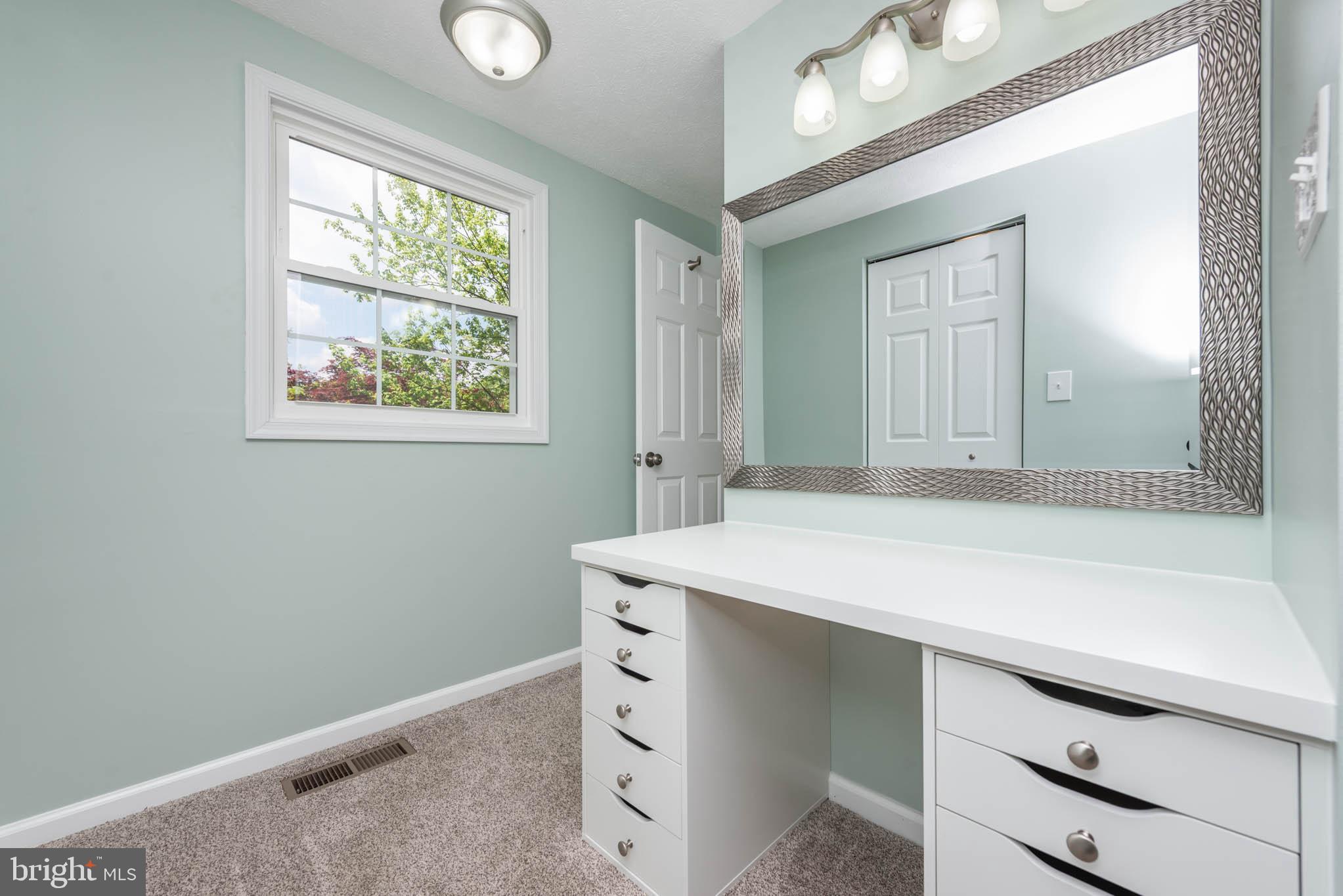 HARMANS WOODS - Residential