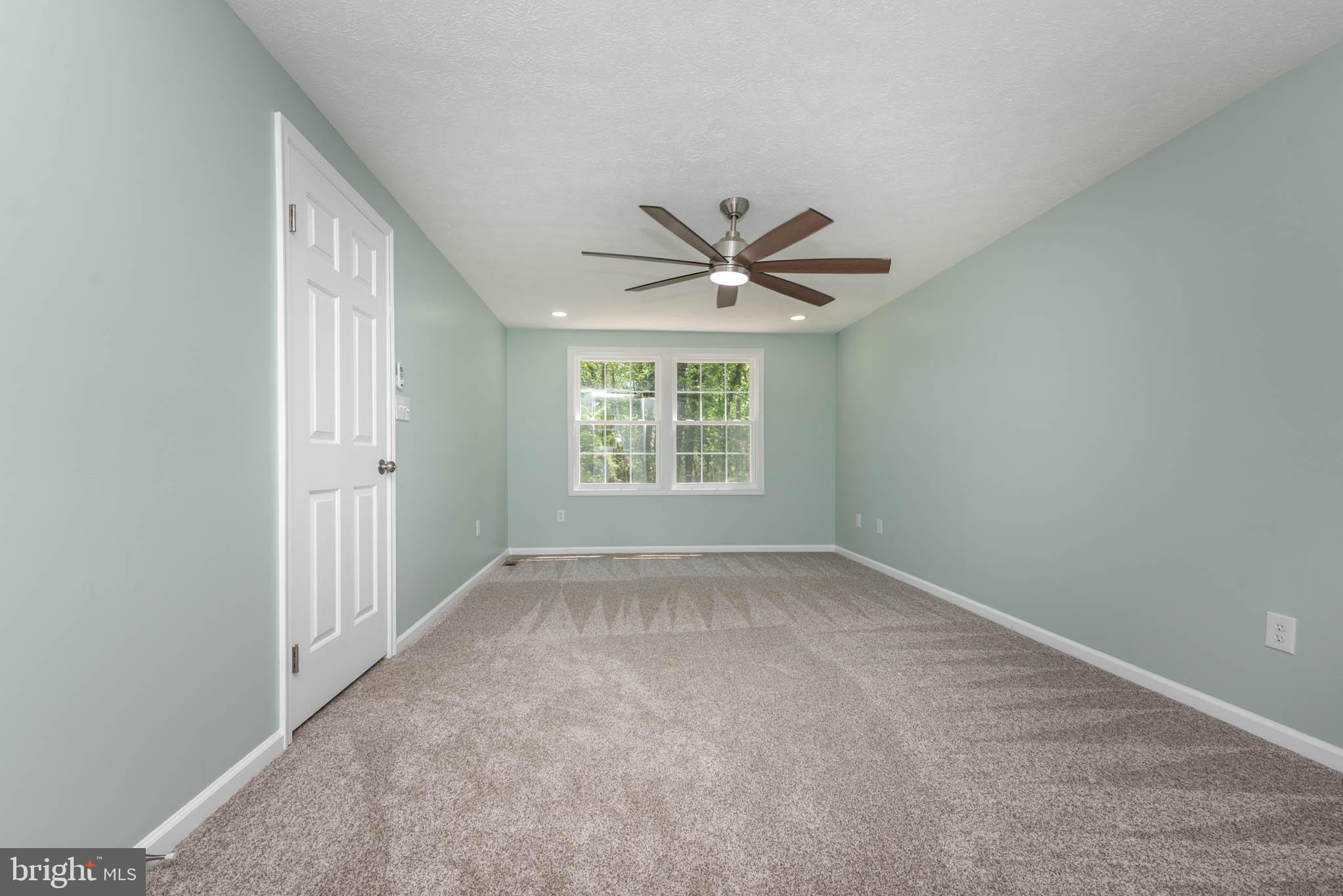 HARMANS WOODS - Residential