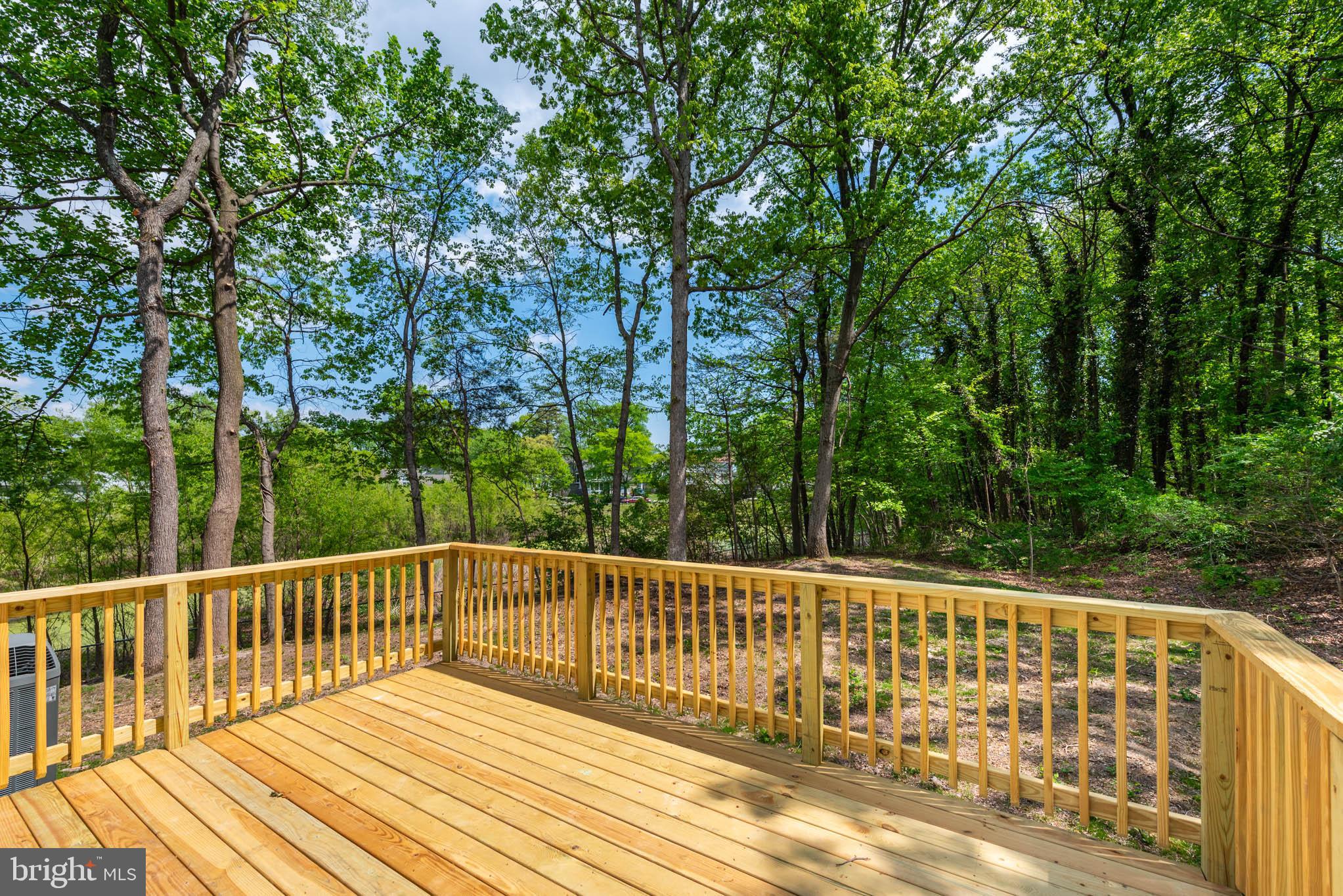 HARMANS WOODS - Residential