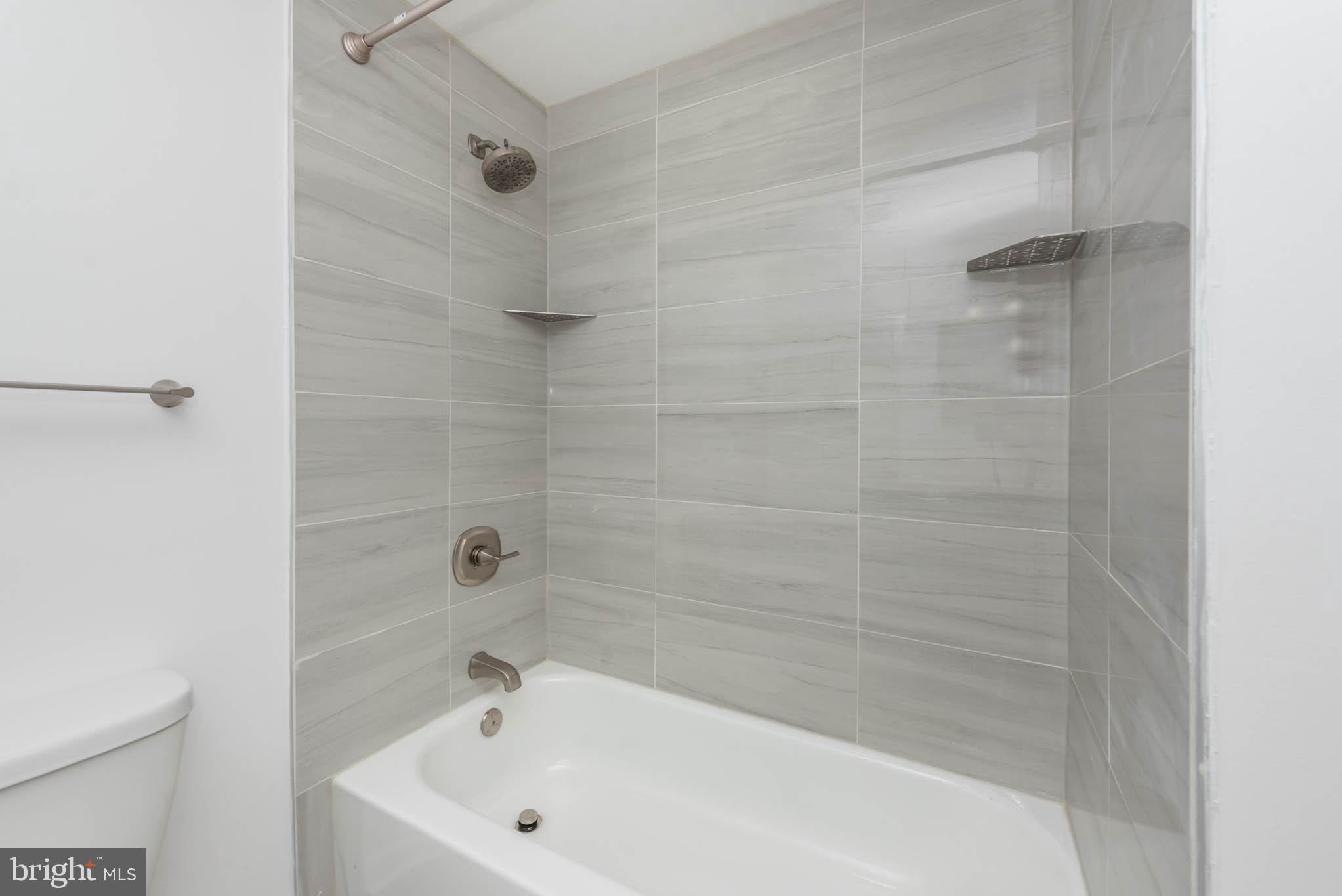 HARMANS WOODS - Residential