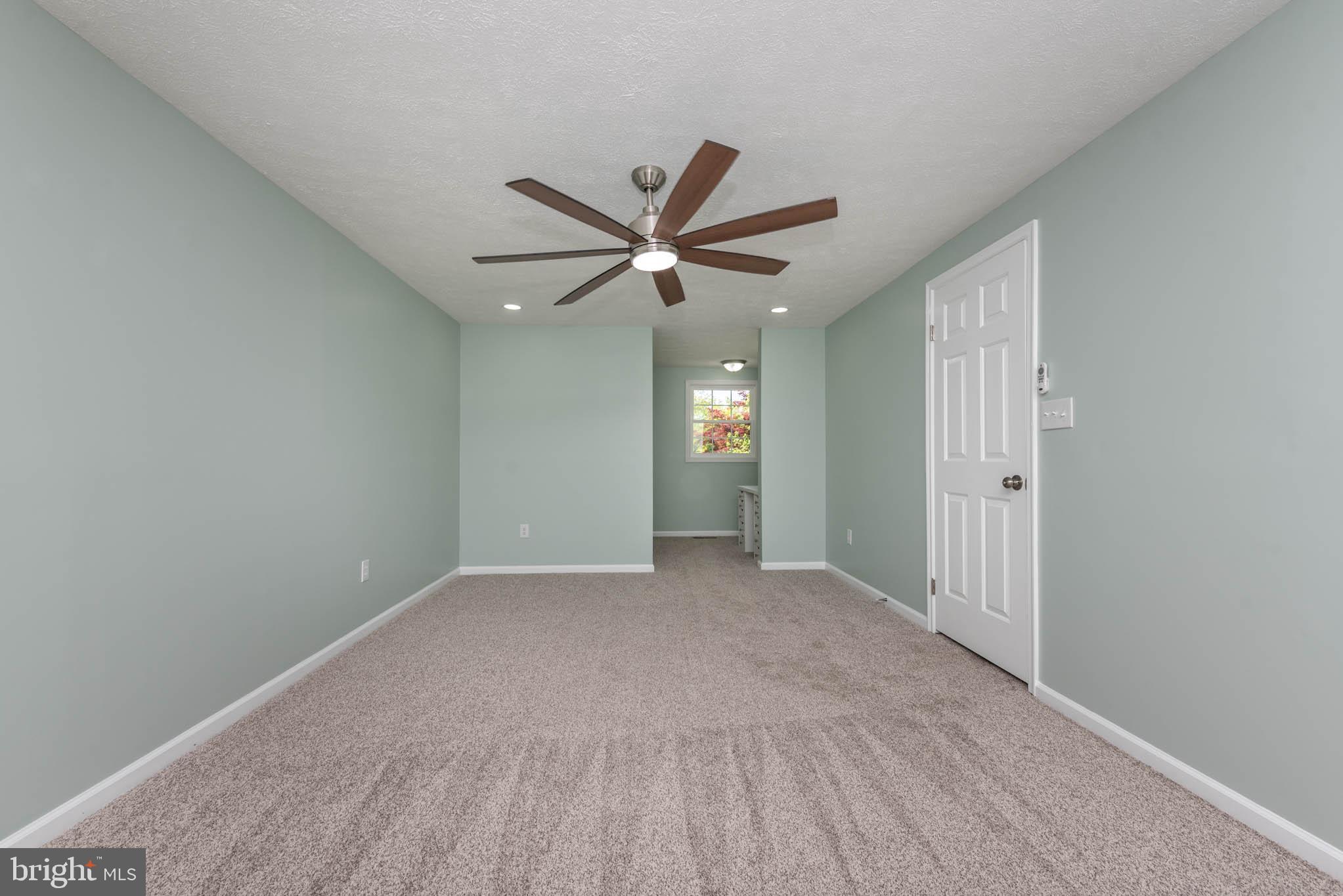 HARMANS WOODS - Residential