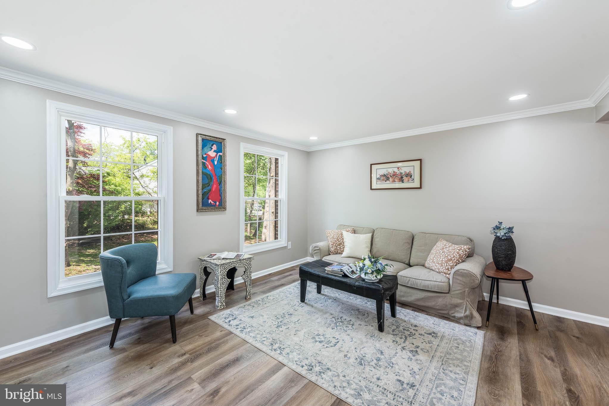 HARMANS WOODS - Residential