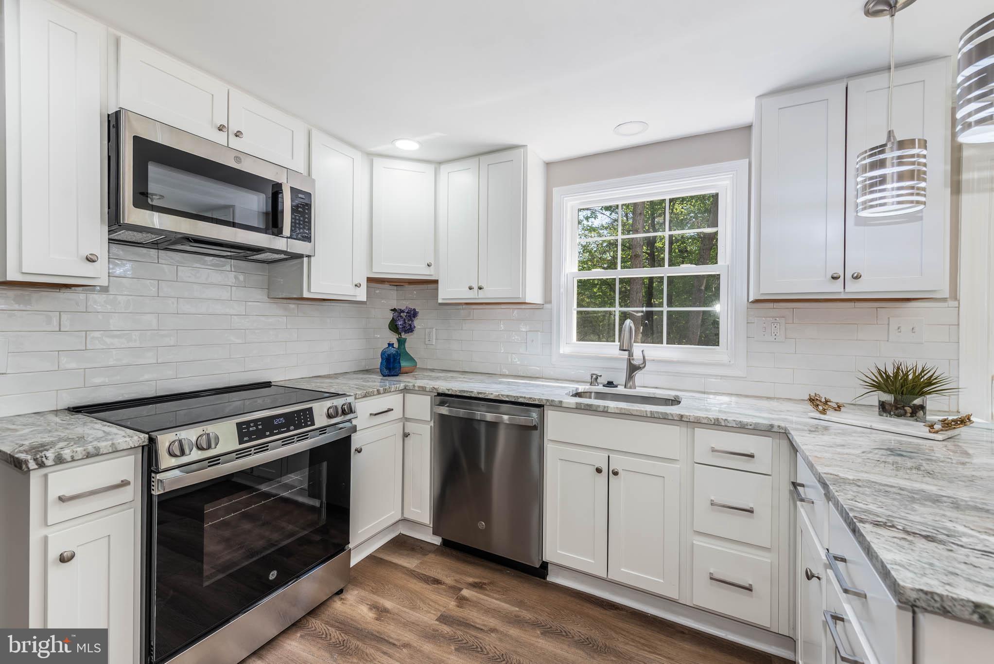 HARMANS WOODS - Residential